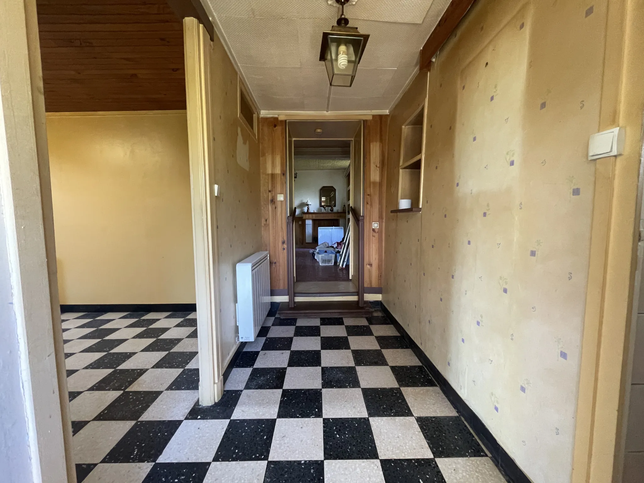 Maison plain-pied avec grand potentiel à 15 min de La Charité-sur-Loire 