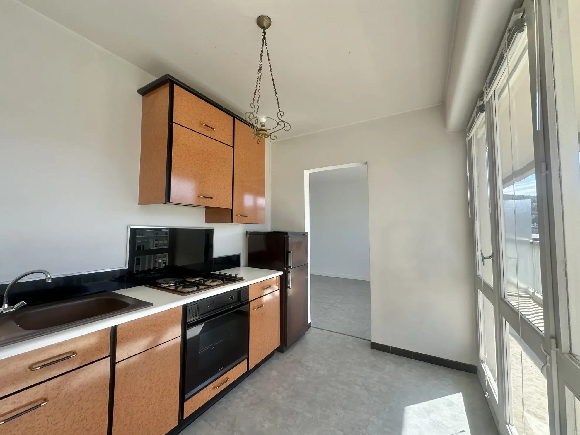 Studio à Saint-Étienne Fauriel face école des Mines, idéal investissement 