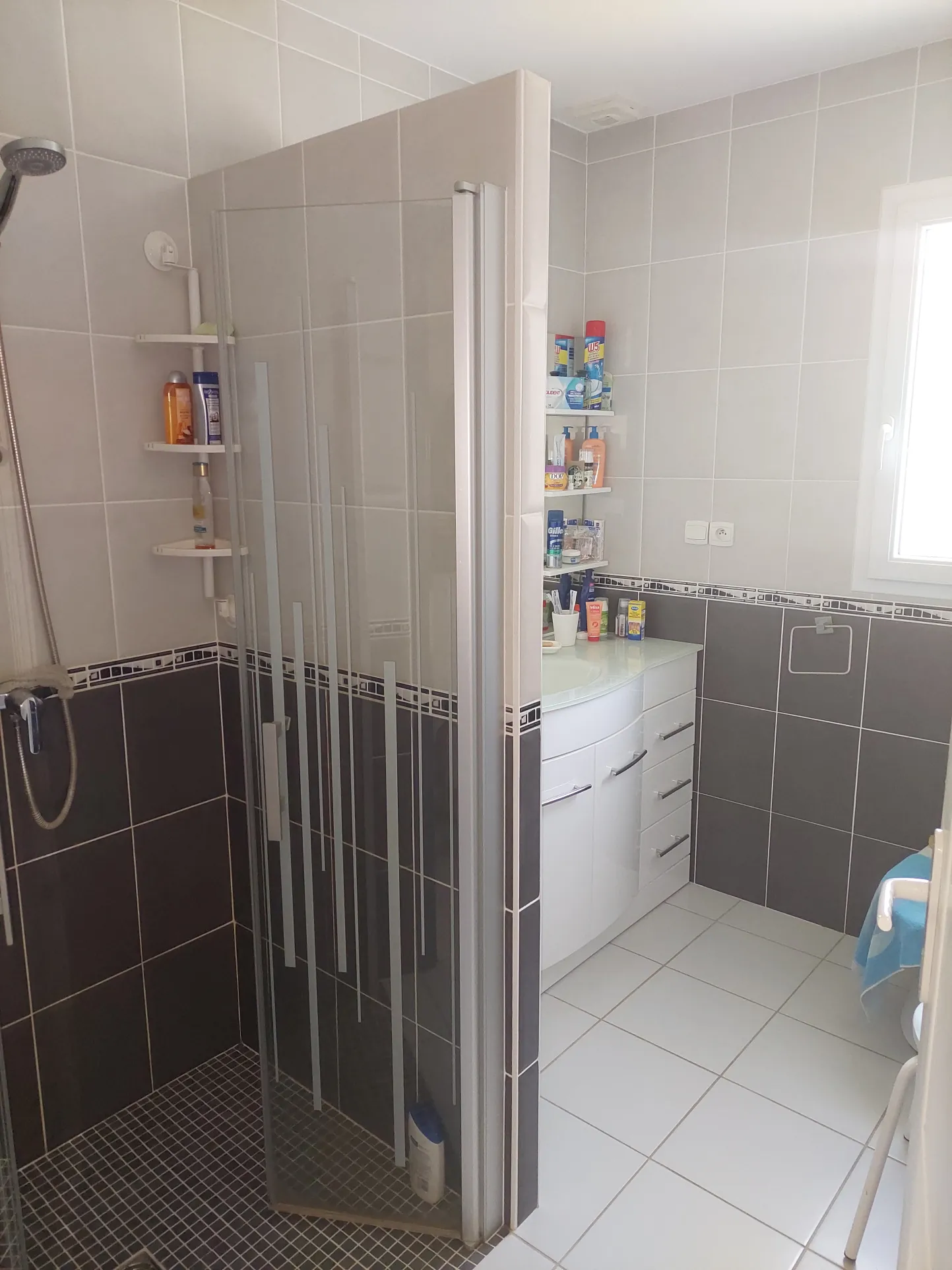 Maison contemporaine de plain-pied à Toulenne proche gare et autoroute 