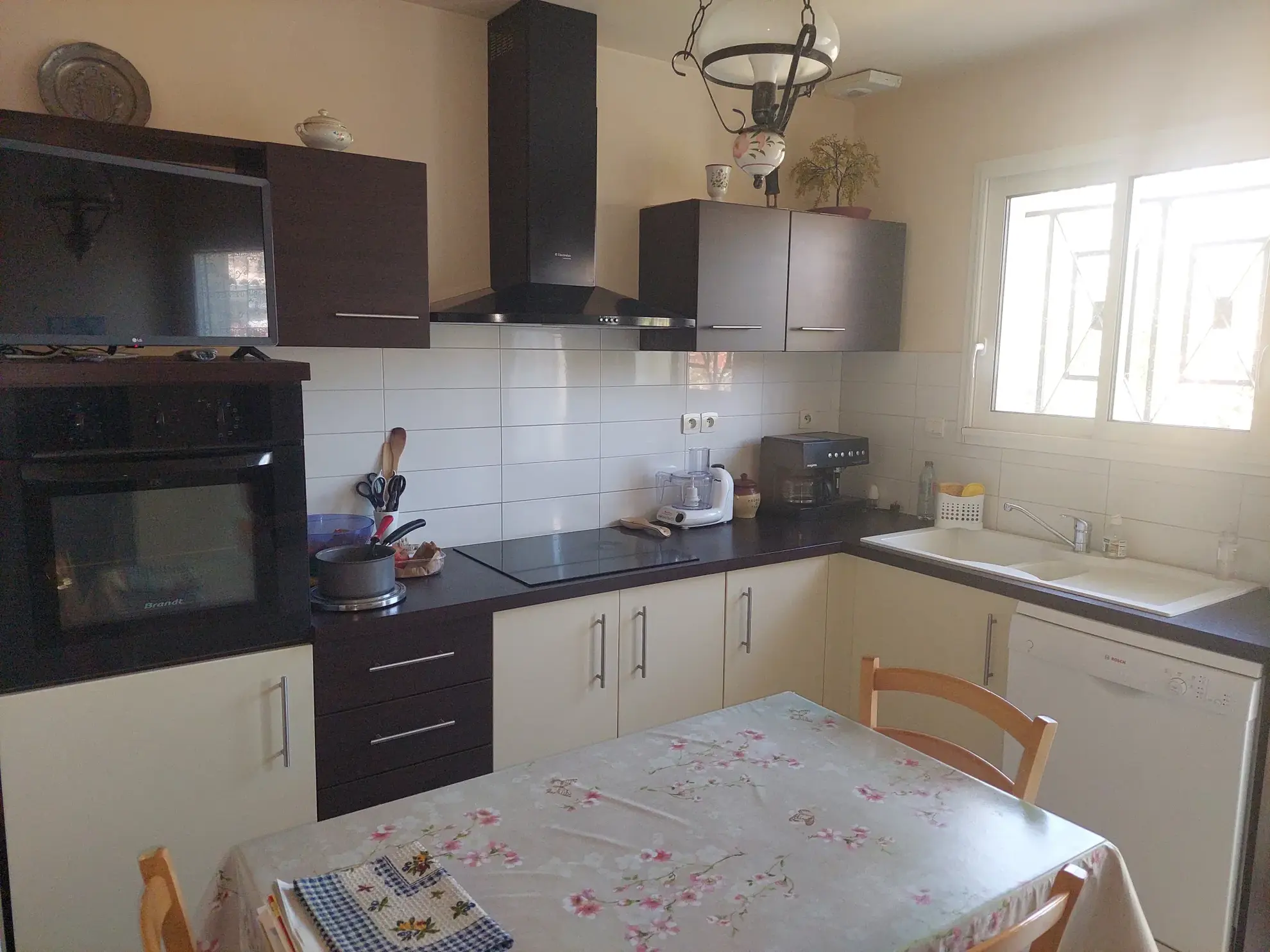 Maison contemporaine de plain-pied à Toulenne proche gare et autoroute 