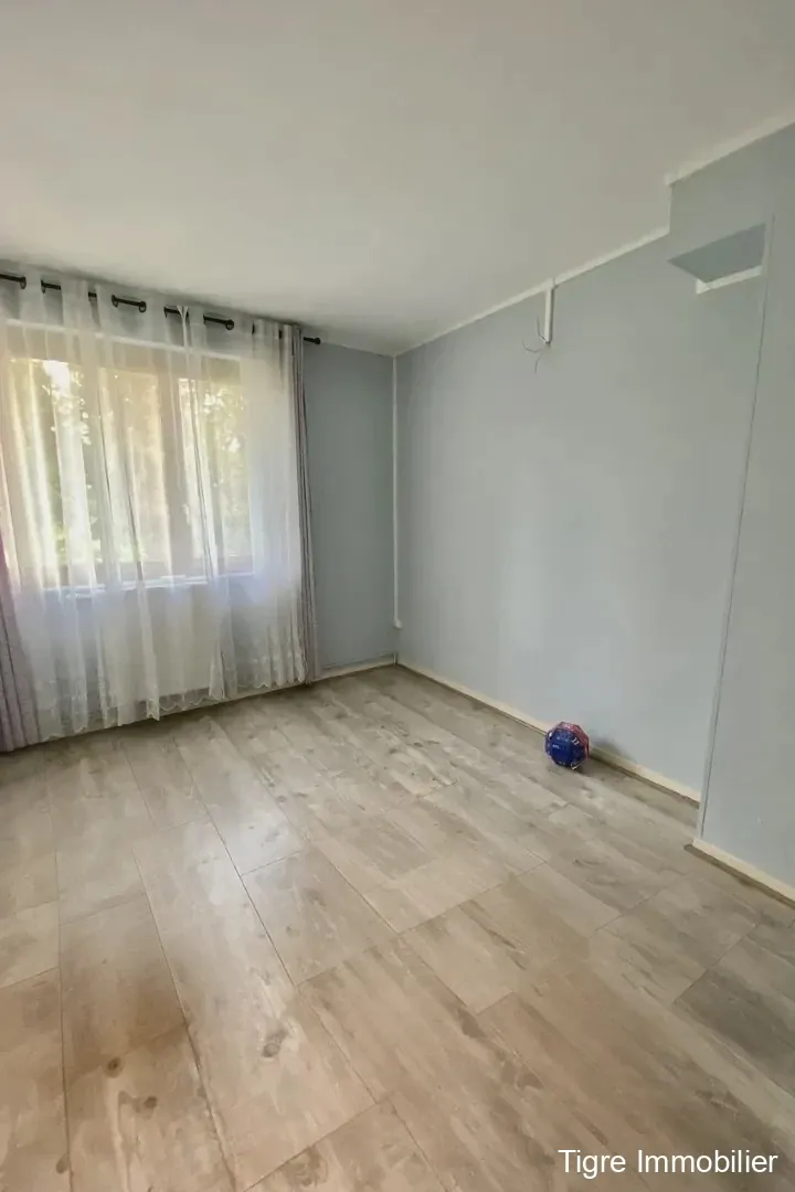 Maison à vendre à Maubeuge avec 4 chambres, garage et jardin - Opportunité à saisir 