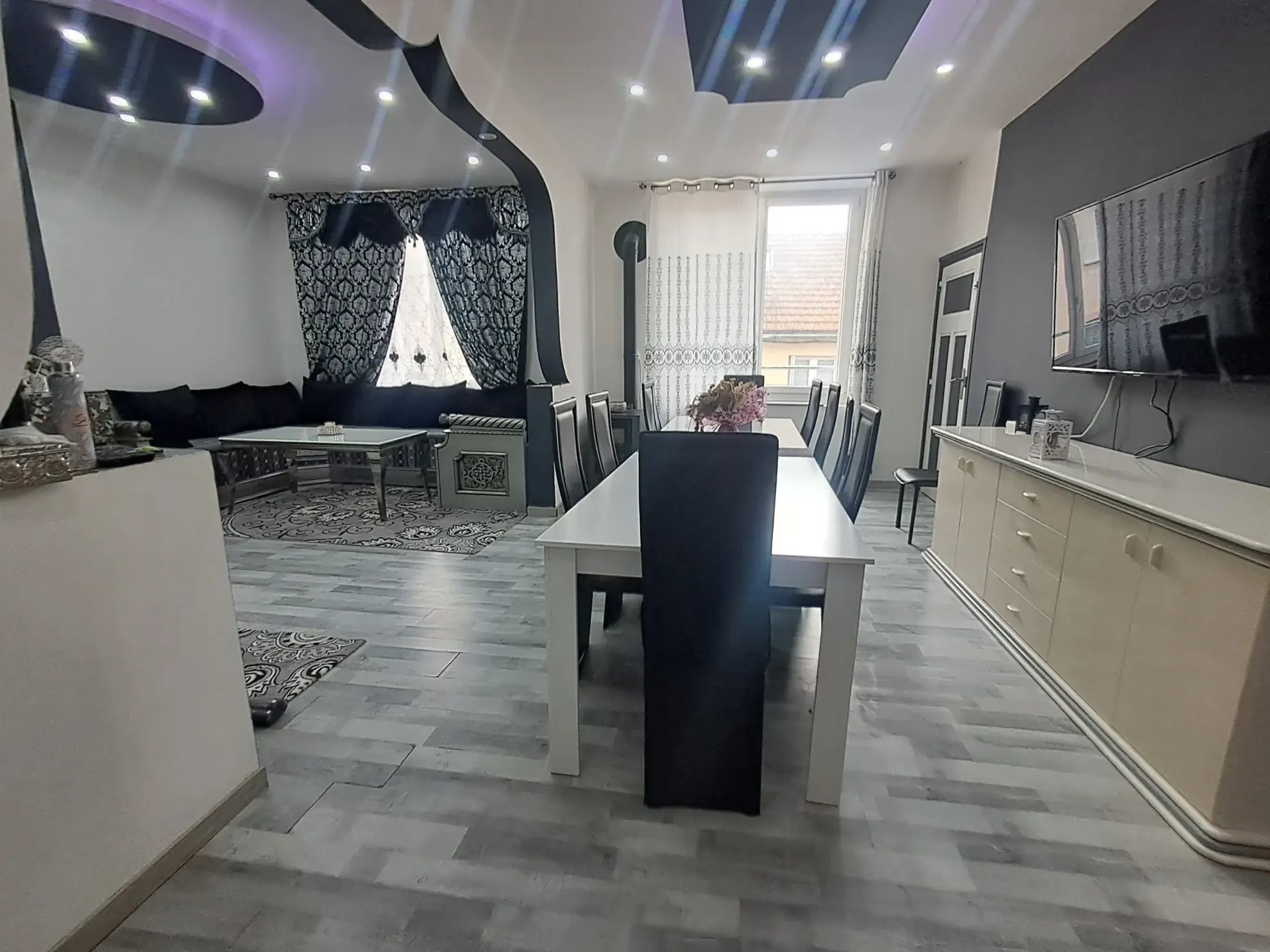 Grand duplex de 170m² à Millau, 6 chambres, lumineux et idéal pour famille