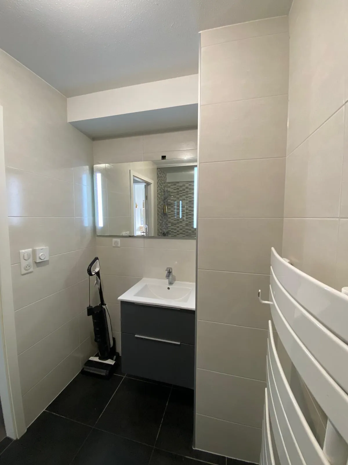 Appartement F3 à Saint-Louis de 64 m² avec terrasse, garage et cave 