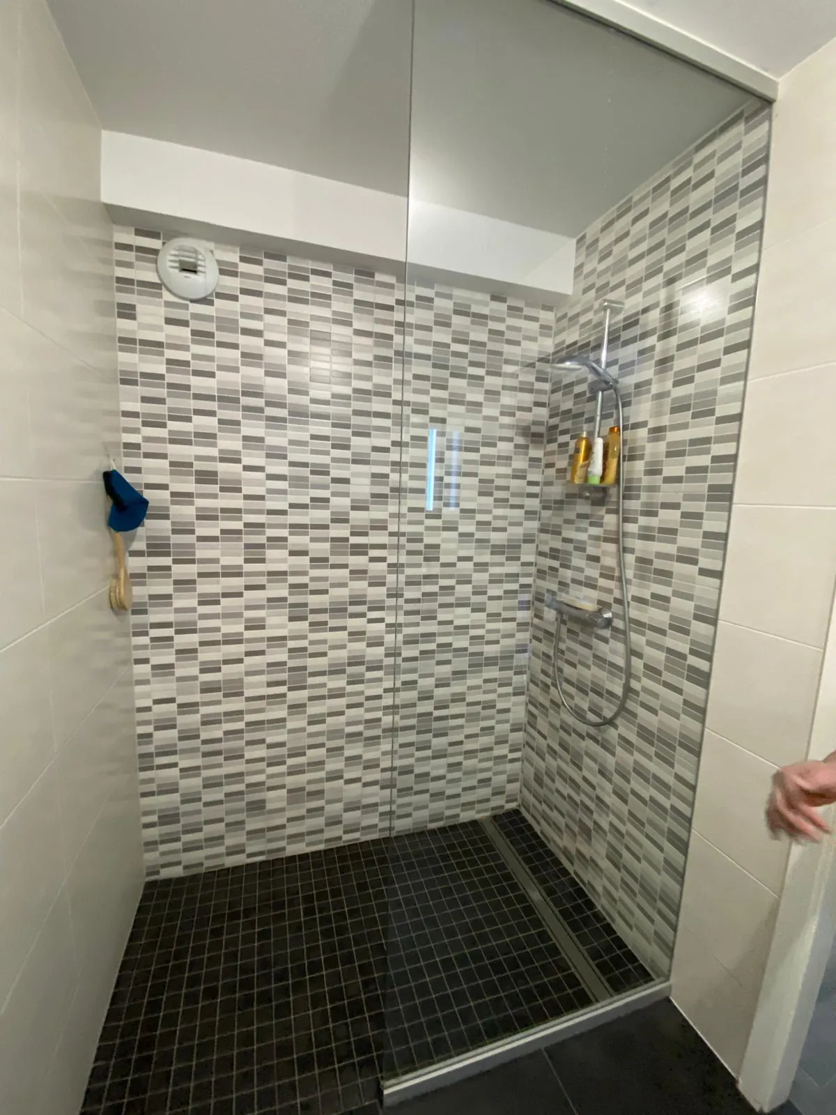 Appartement F3 à Saint-Louis de 64 m² avec terrasse, garage et cave 