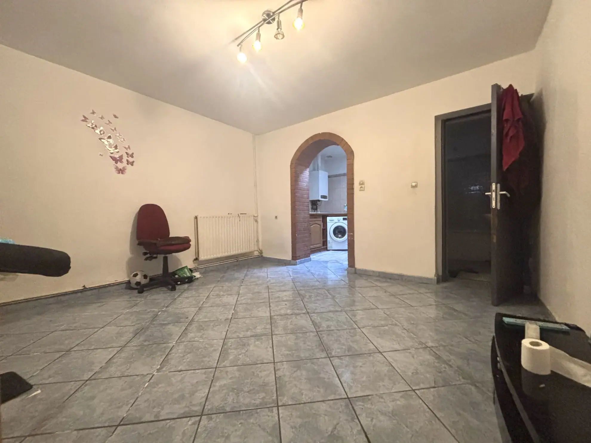 Maison de 95m² louée à Roubaix avec 4 chambres et rentabilité de 10% 