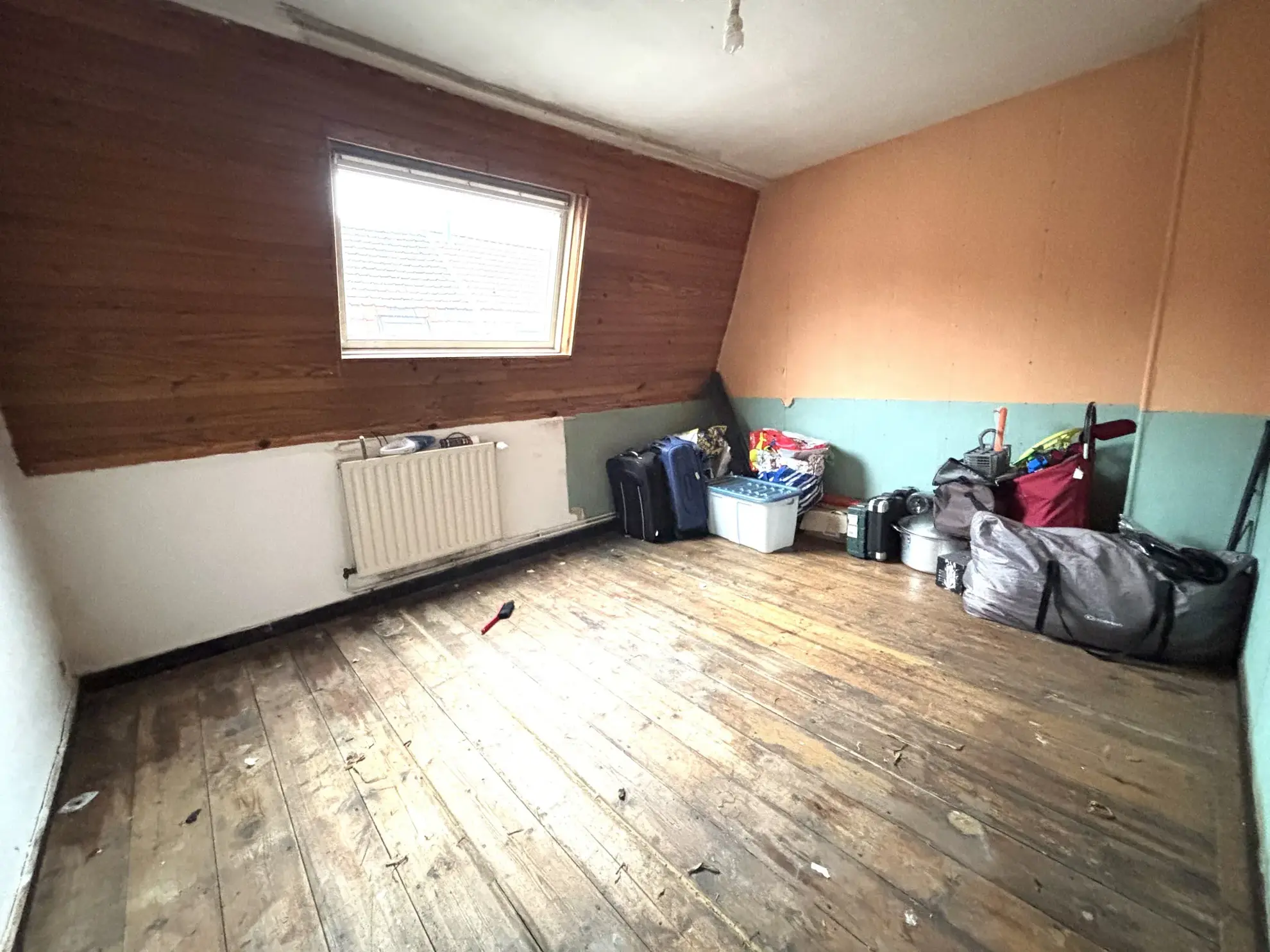 Maison de 95m² louée à Roubaix avec 4 chambres et rentabilité de 10% 