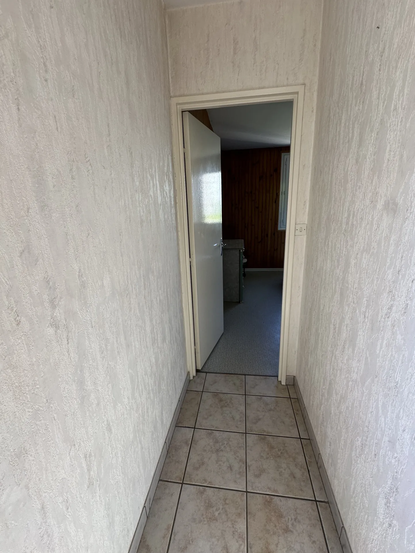 Appartement T3 avec balcon, cave et garage à Saint-Étienne - Secteur Montaud 