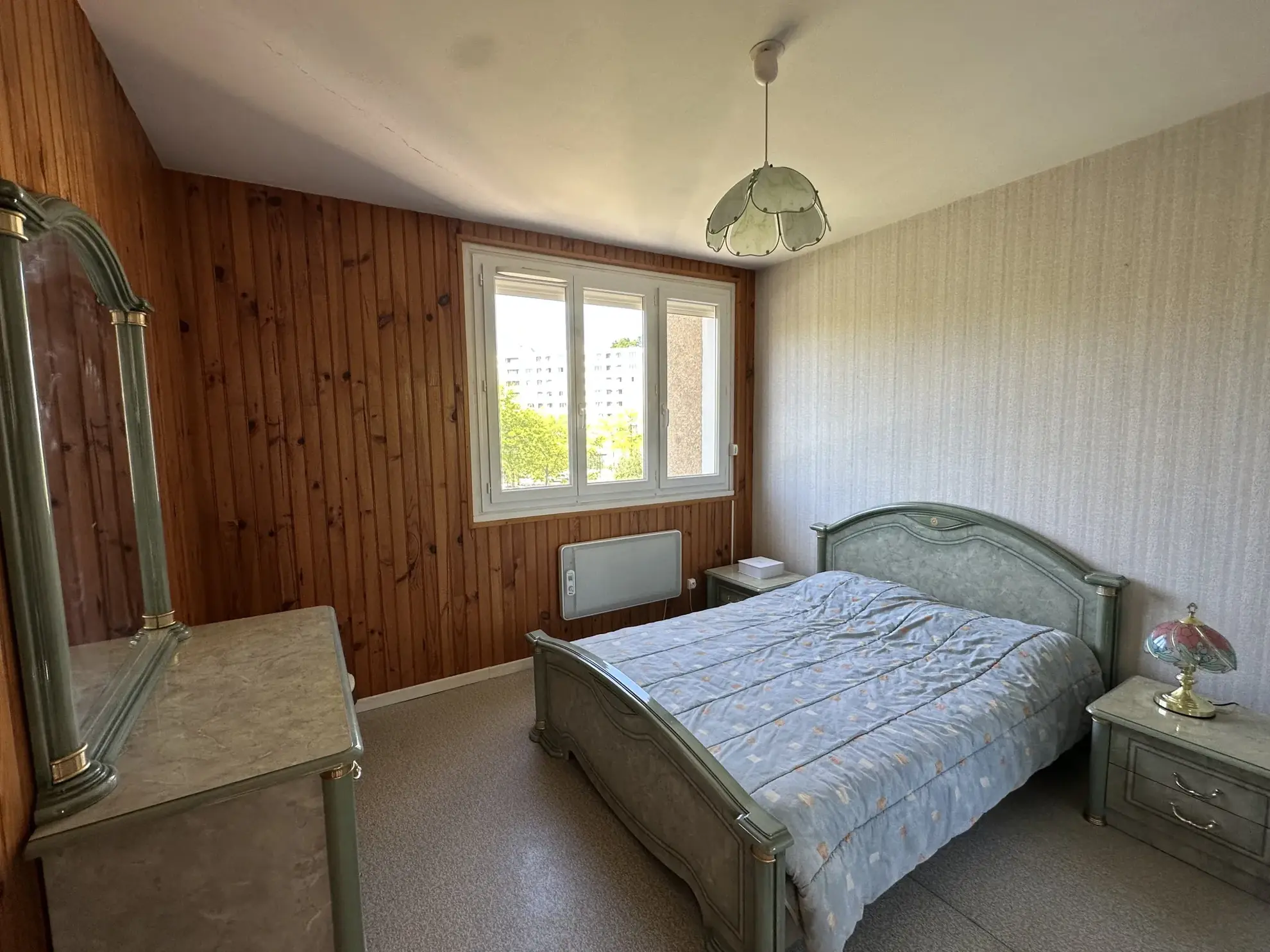 Appartement T3 avec balcon, cave et garage à Saint-Étienne - Secteur Montaud 