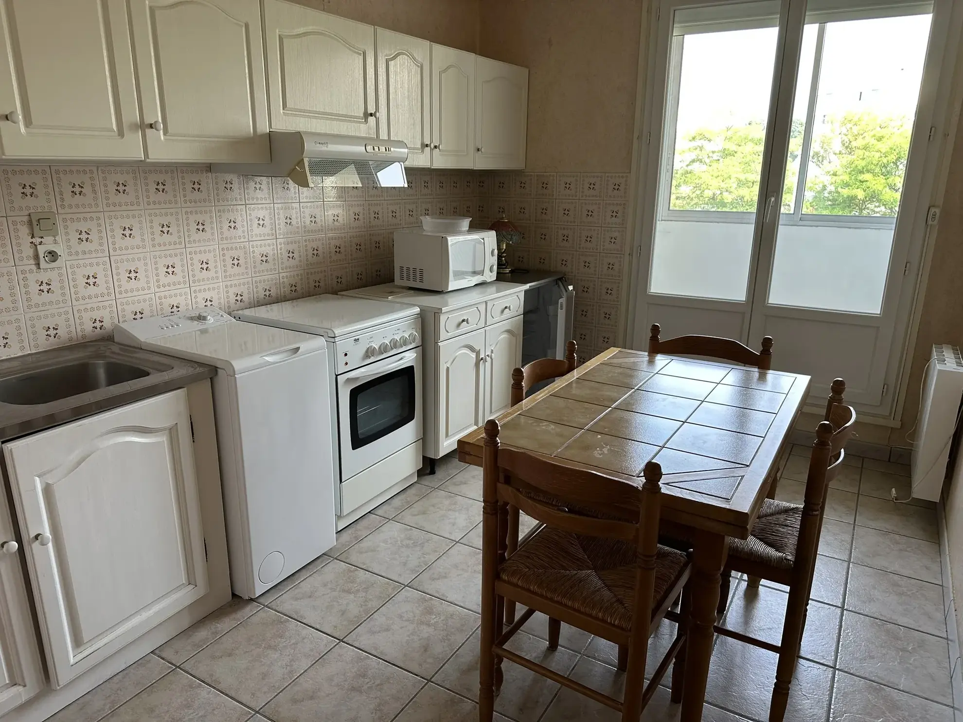 Appartement T3 avec balcon, cave et garage à Saint-Étienne - Secteur Montaud 