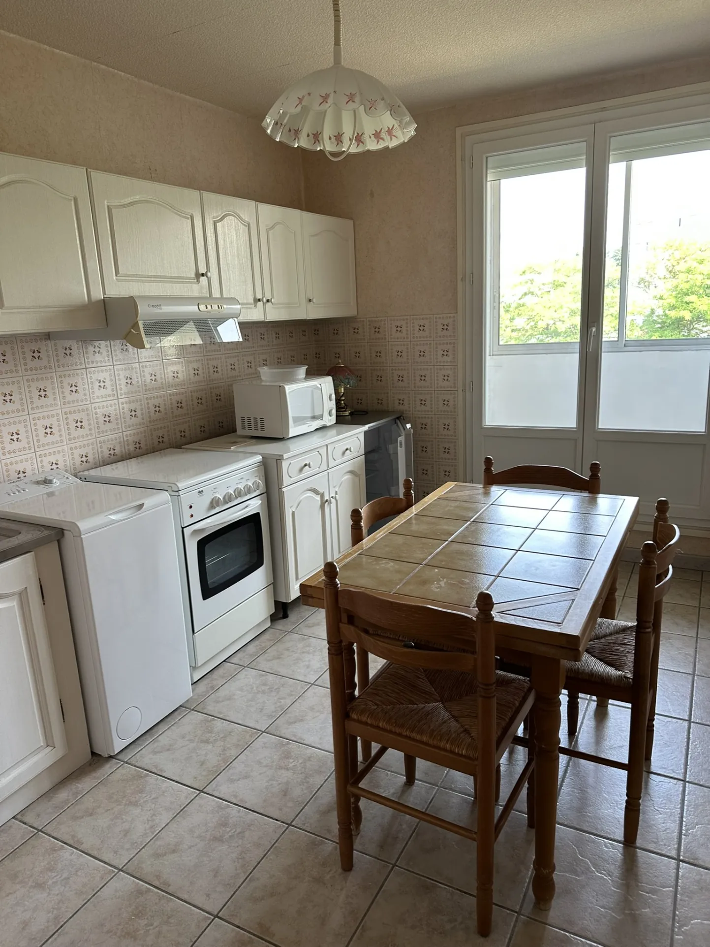Appartement T3 avec balcon, cave et garage à Saint-Étienne - Secteur Montaud 