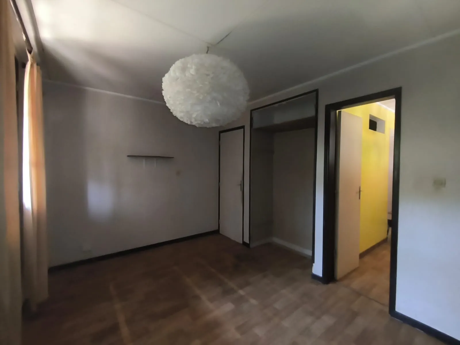 Maison à rénover avec 3 chambres et grand terrain à Cayenne Montabo 