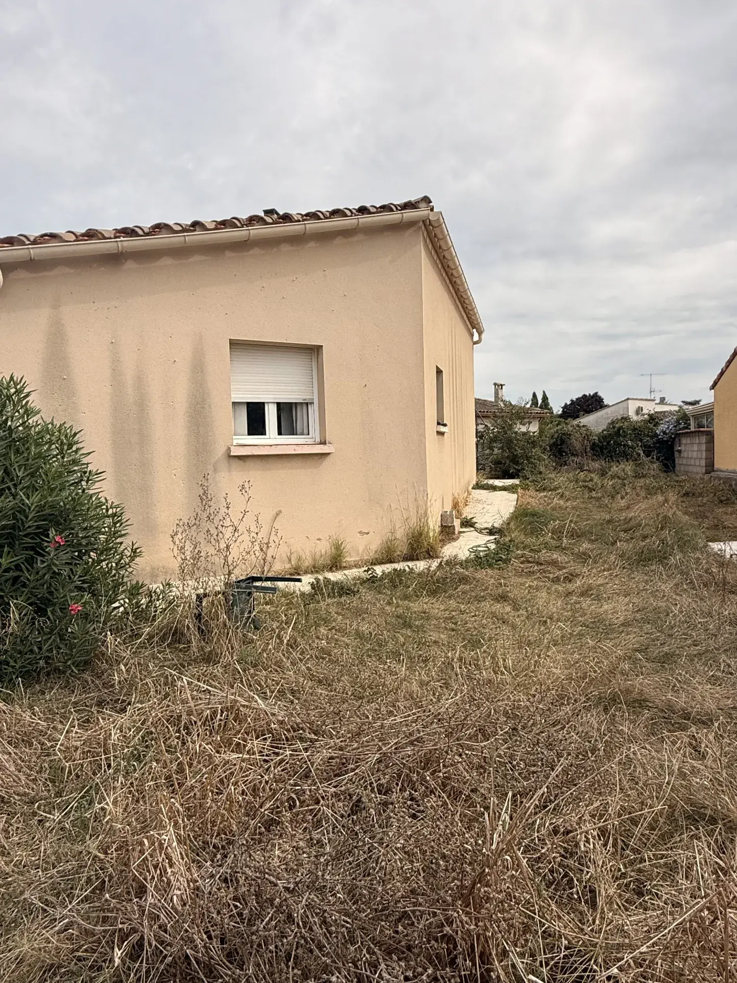 Villa 3 pièces à Lunel Nord avec terrain piscinable et potentiel d’aménagement 