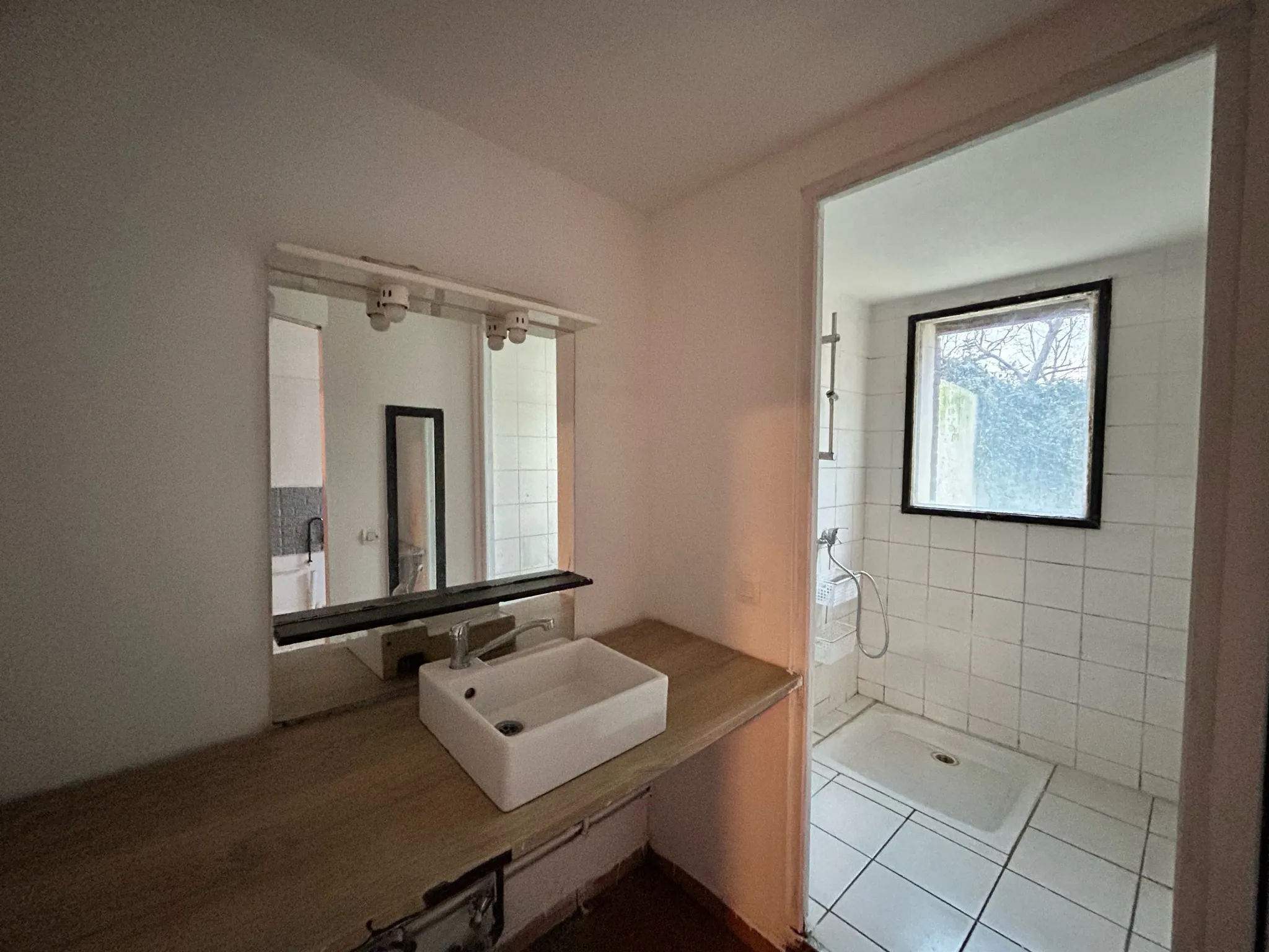 Belle maison bourgeoise proche gare à Henin-Beaumont avec jardin et grenier aménageable 