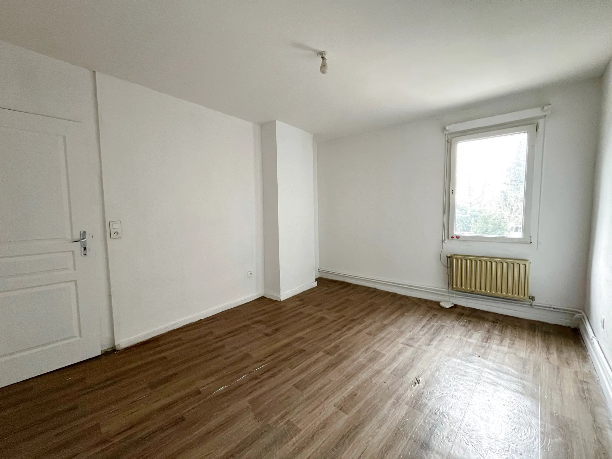 Belle maison bourgeoise proche gare à Henin-Beaumont avec jardin et grenier aménageable 