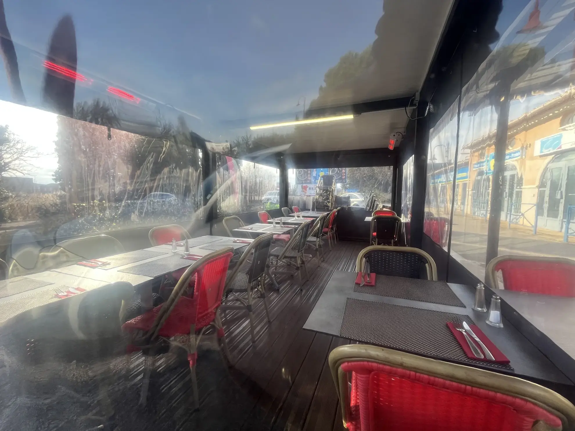 Fonds de commerce restauration portugaise à Vidauban, emplacement stratégique et bien équipé 