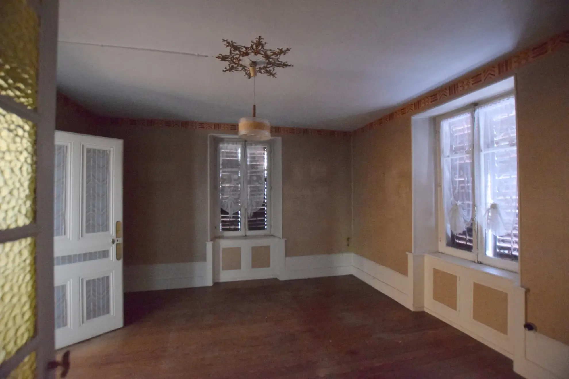 Belle maison à rénover de 4 chambres à Vieux-Charmont, proche A36 et Coulée Verte 