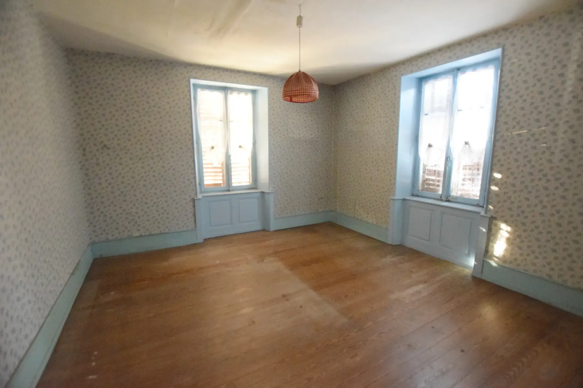 Belle maison à rénover de 4 chambres à Vieux-Charmont, proche A36 et Coulée Verte 