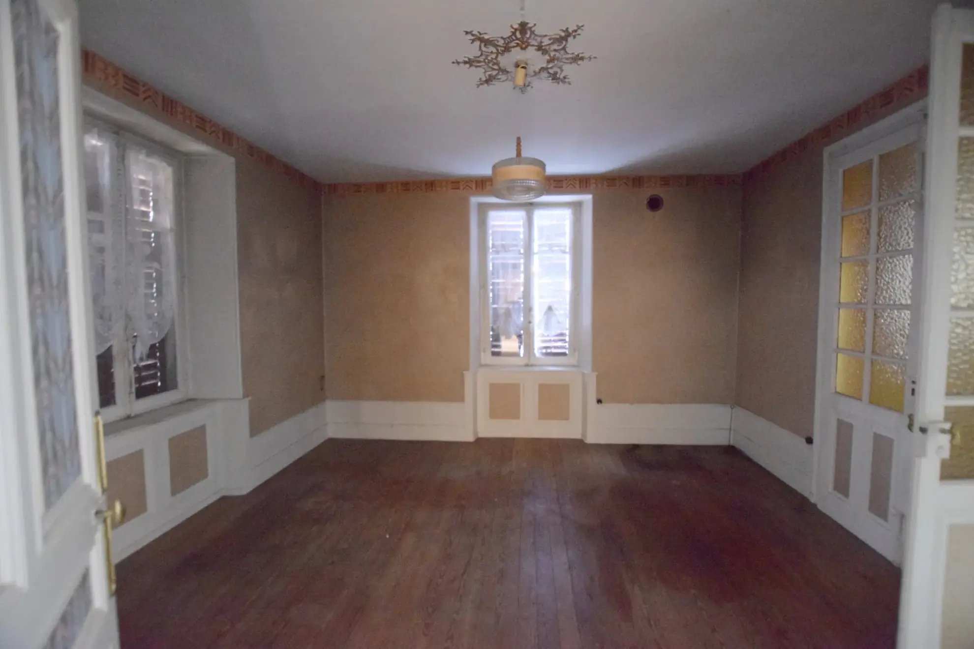 Belle maison à rénover de 4 chambres à Vieux-Charmont, proche A36 et Coulée Verte 