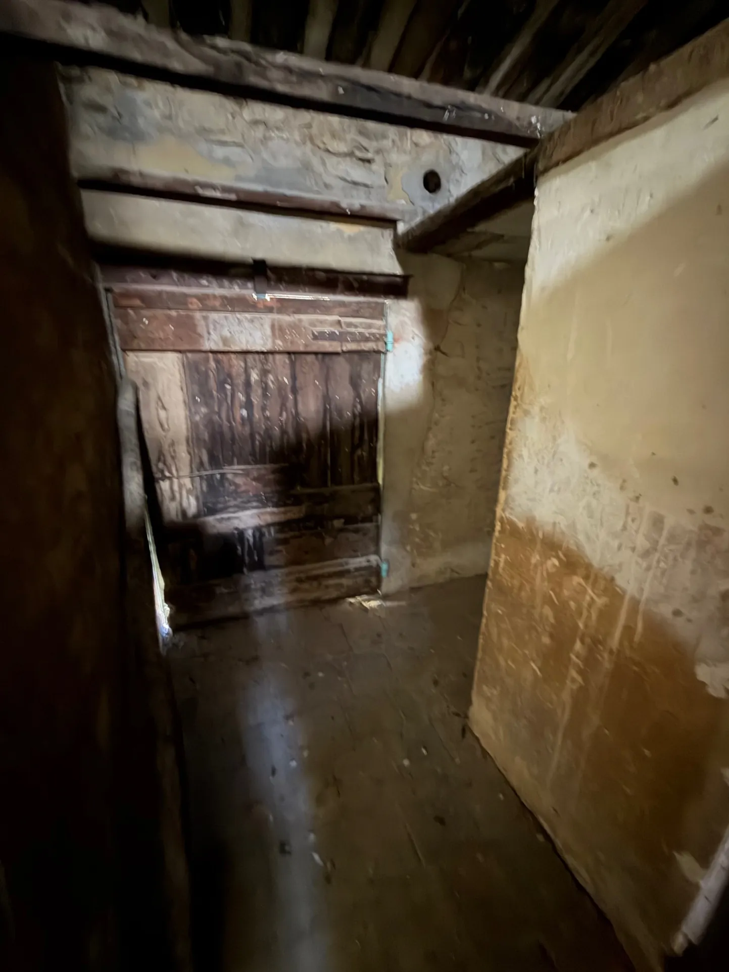 Maison ancienne à rénover au cœur de Piolenc avec potentiel d'aménagement exceptionnel 