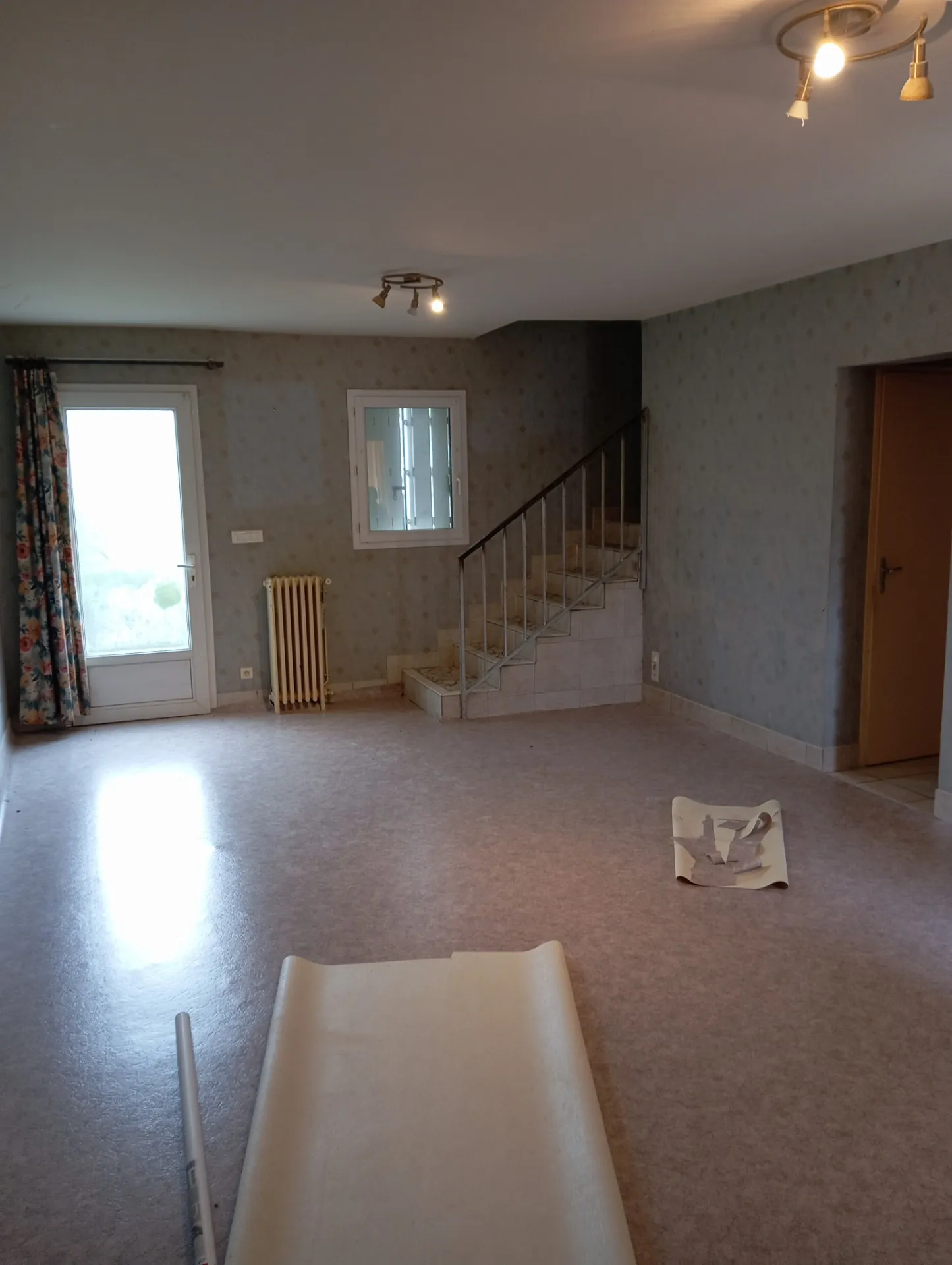 Maison individuelle en Indre proche Issoudun avec jardin et garage 