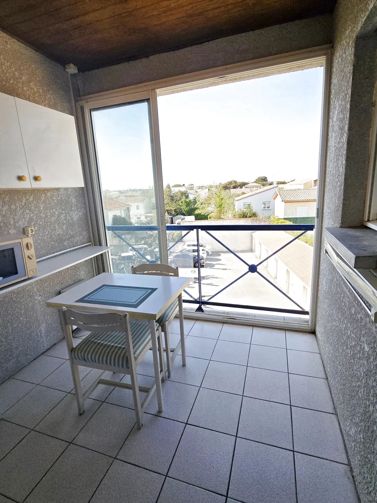 Appartement T3 avec loggia, piscine et parking à Valras Plage 
