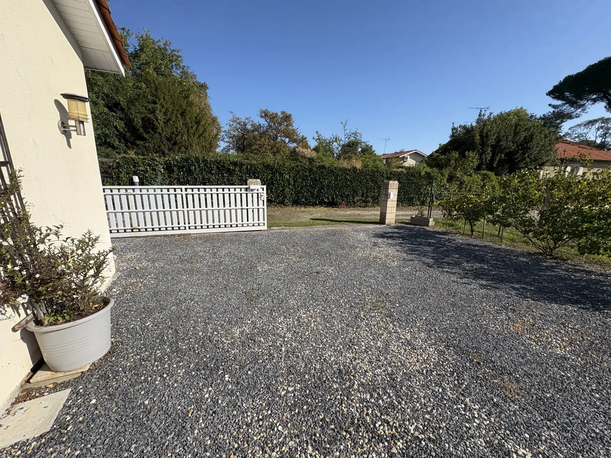 Maison de plain-pied à vendre à Langon avec 3 chambres et jardin 