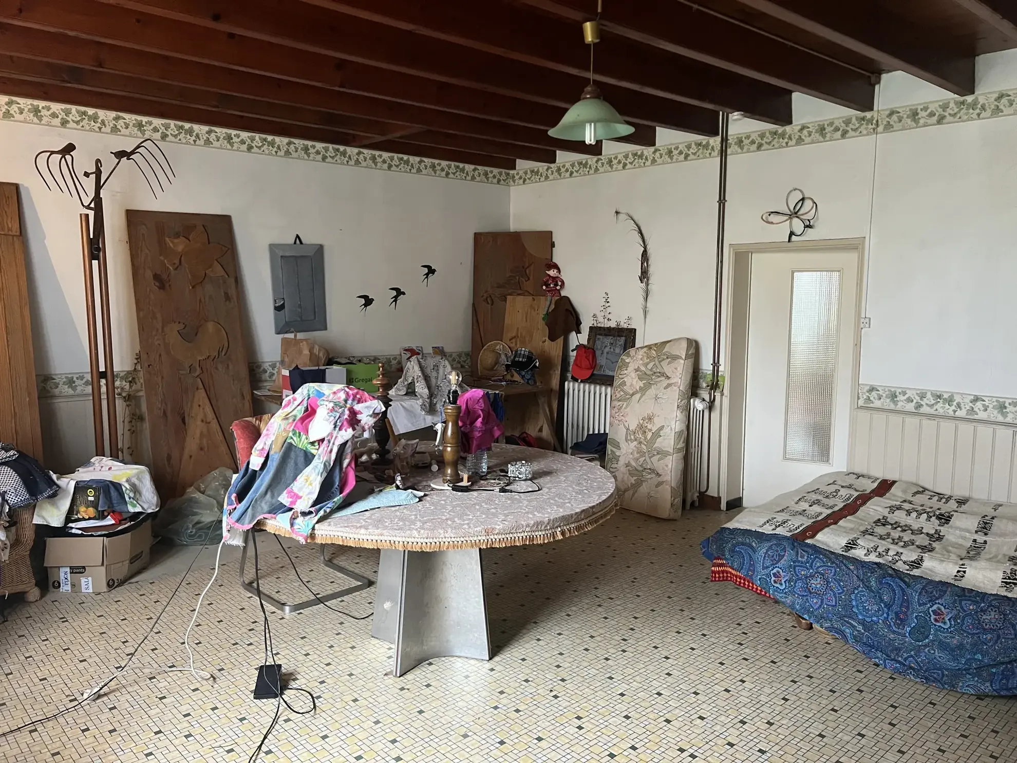 Maison en pierre à Thire avec dépendances et terrain grand volume 