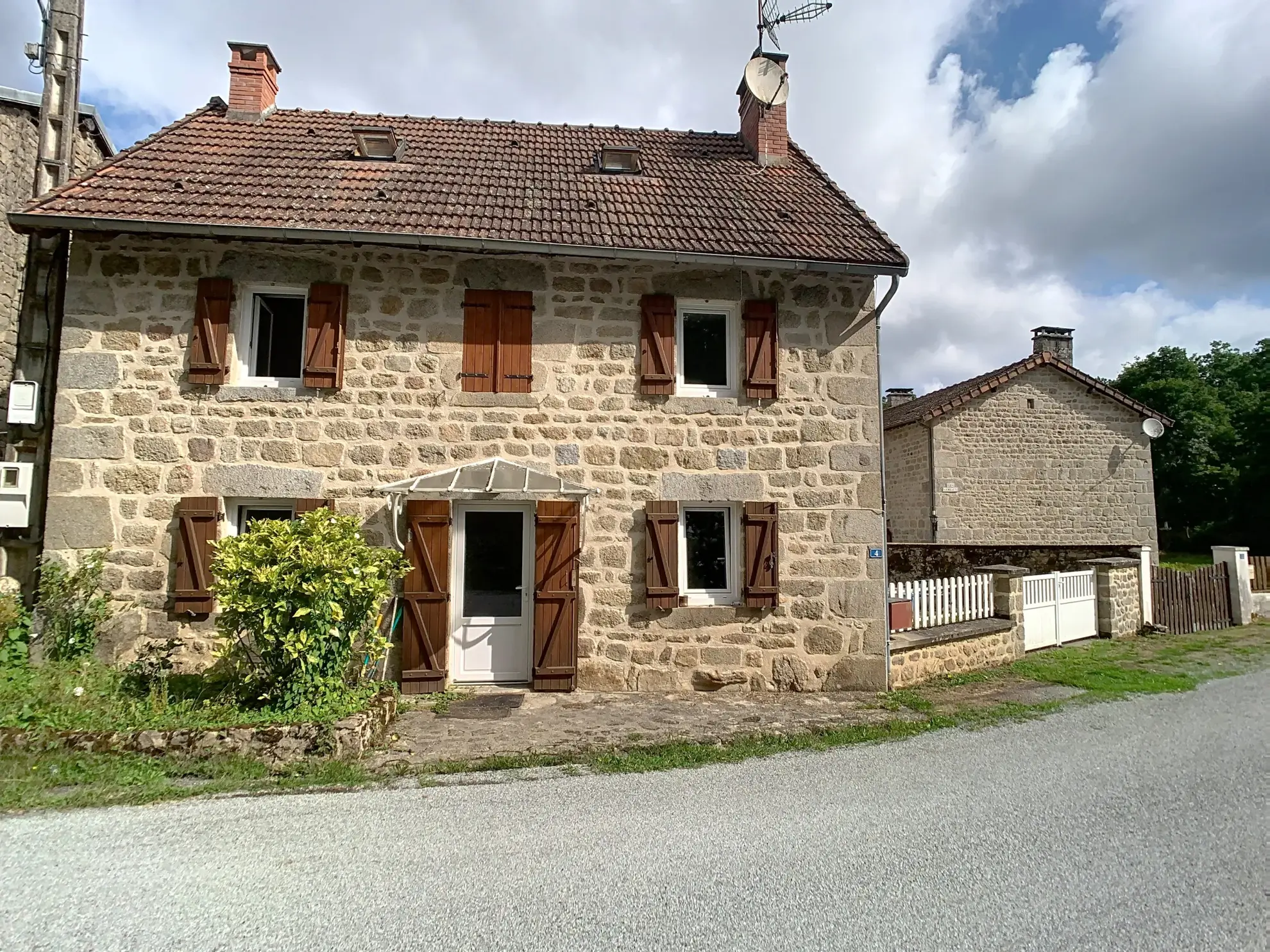 Charmante maison 4 pièces à Aubusson, Creuse, proche commodités