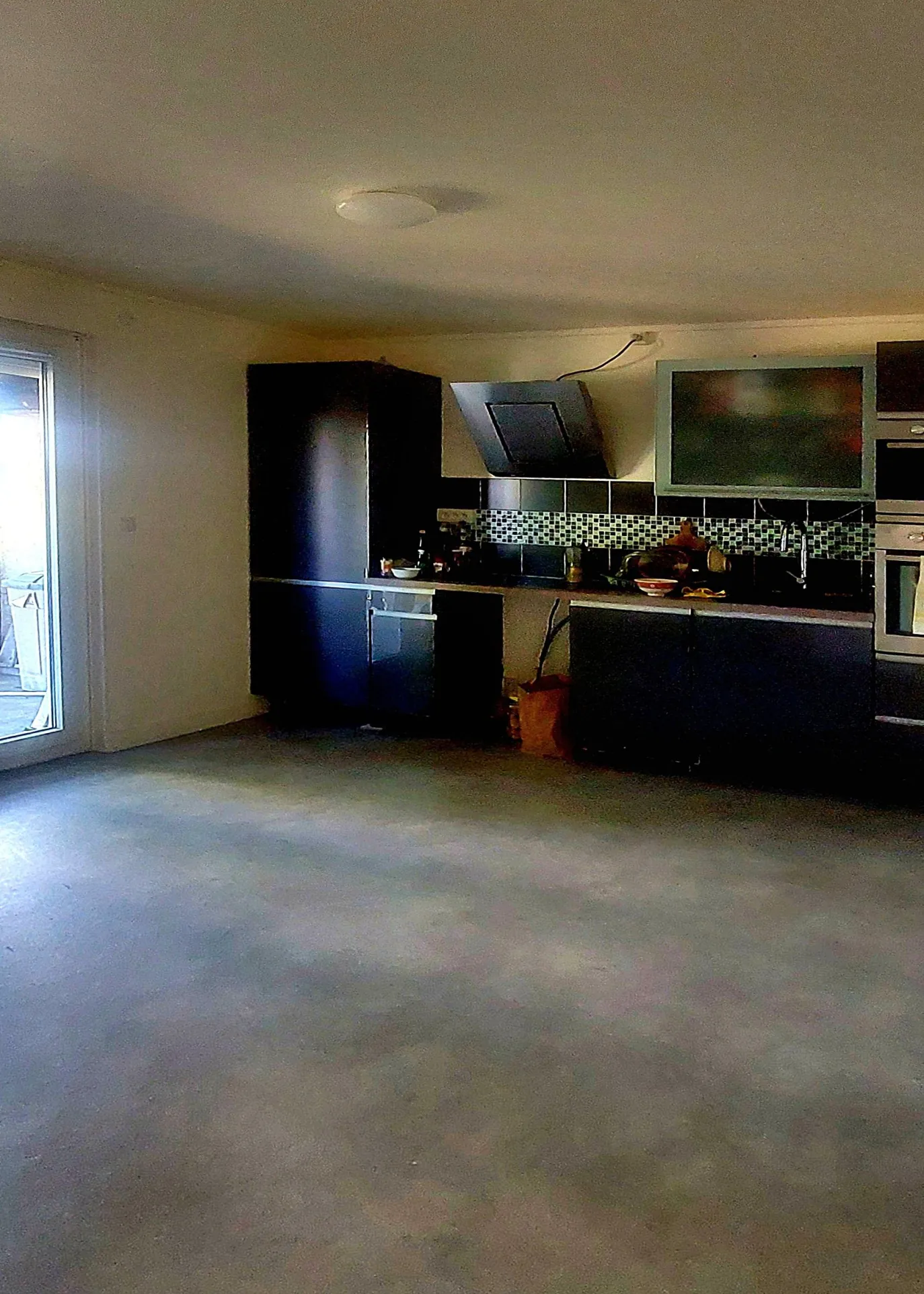 Maison à vendre à Migennes avec 4 chambres, terrain clos et modernisations recentes 