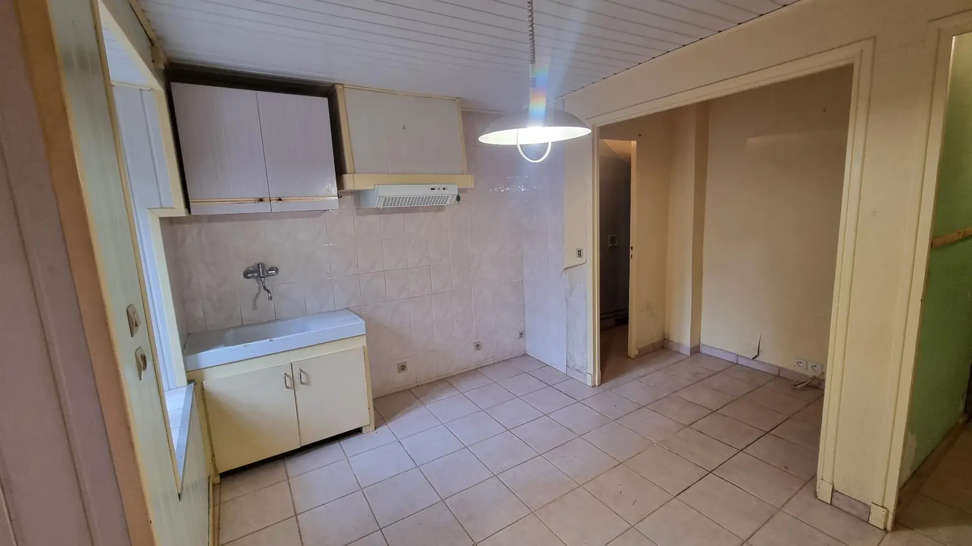 Maison de village à rénover à Luc sur Orbieu avec garage et jardin