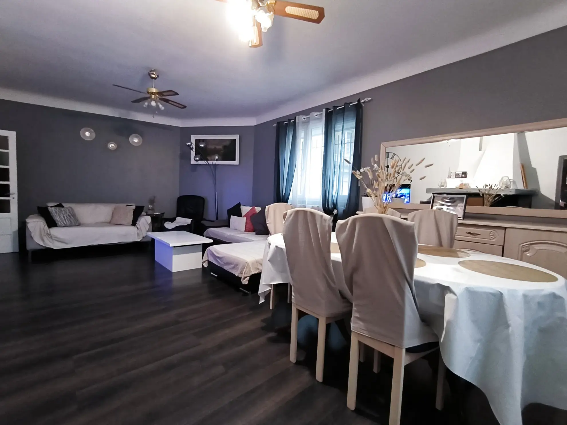 Grande maison de ville à Elbeuf - 170 m² avec terrasse et garage 