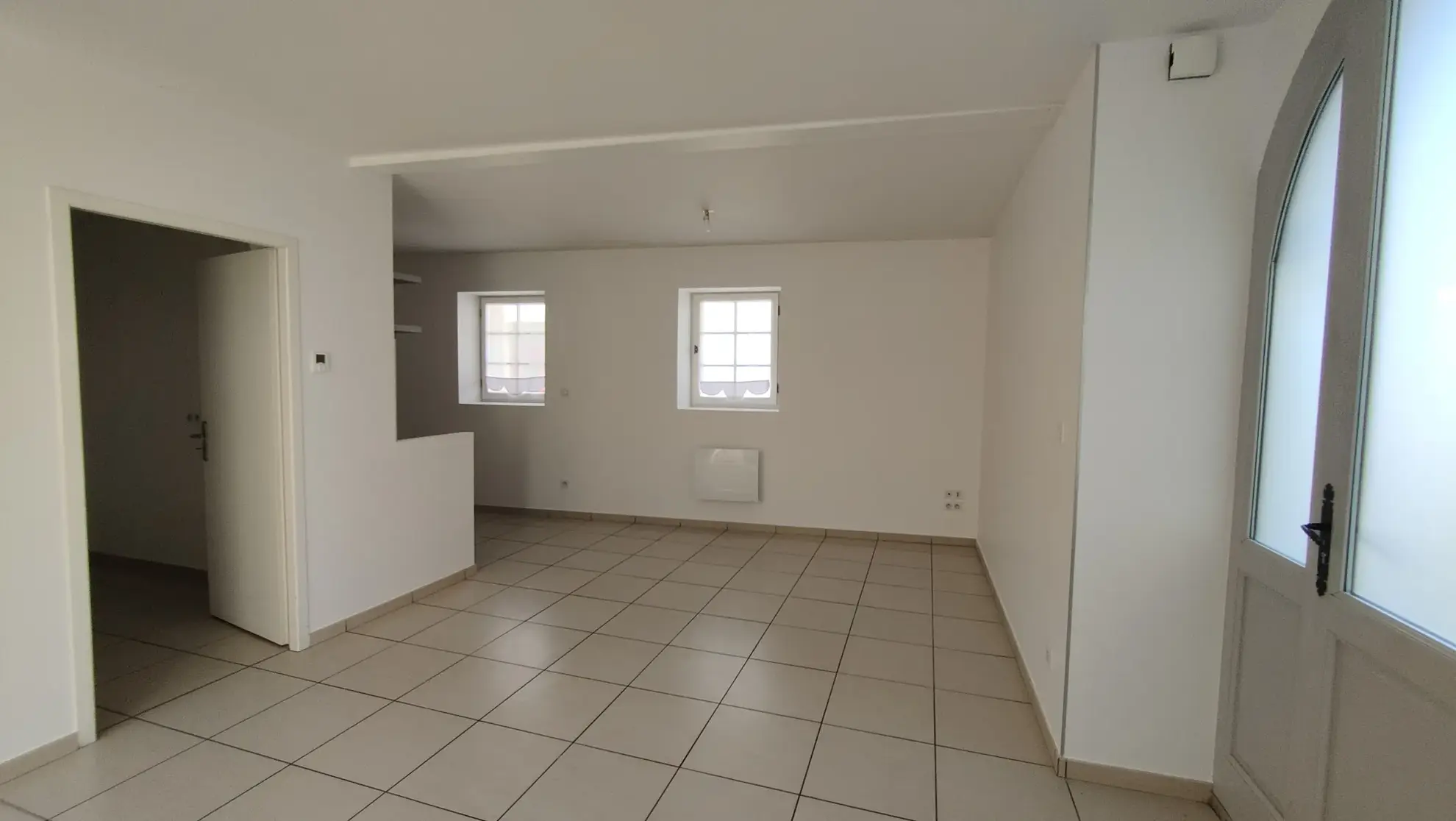 Charmante maison de village en pierre à Saint Macaire - 3 chambres, patio et terrasse 