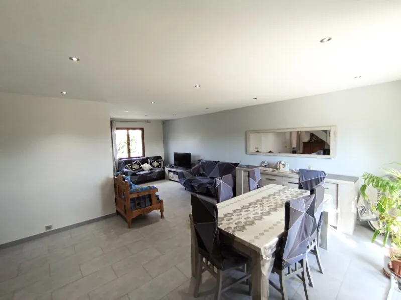 Maison à vendre de 92 m² avec jardin à Saint-André-les-Vergers proche Troyes 