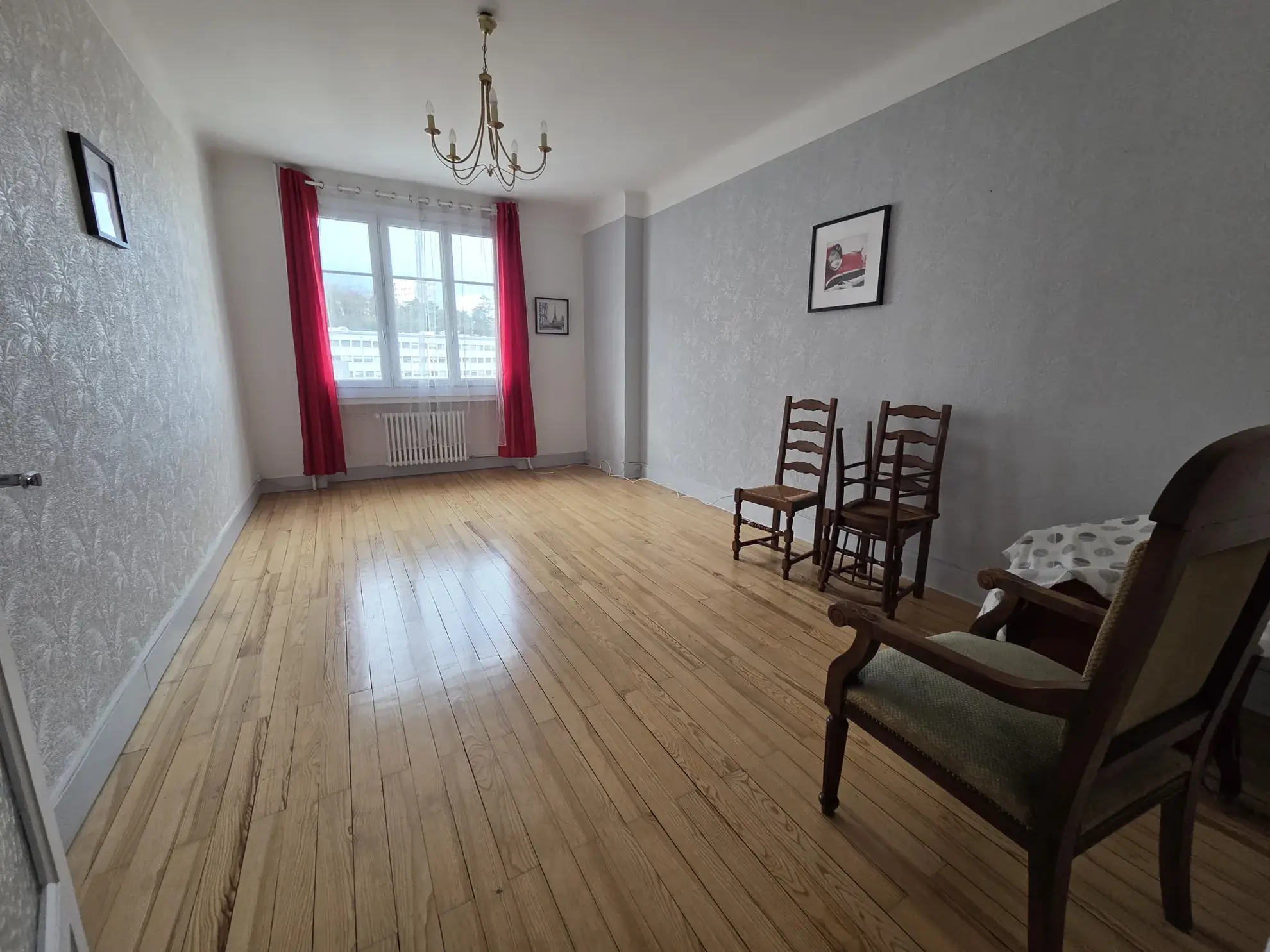 Appartement de 64 m² à Saint-Étienne proche facultés, avec ascenseur et garage 