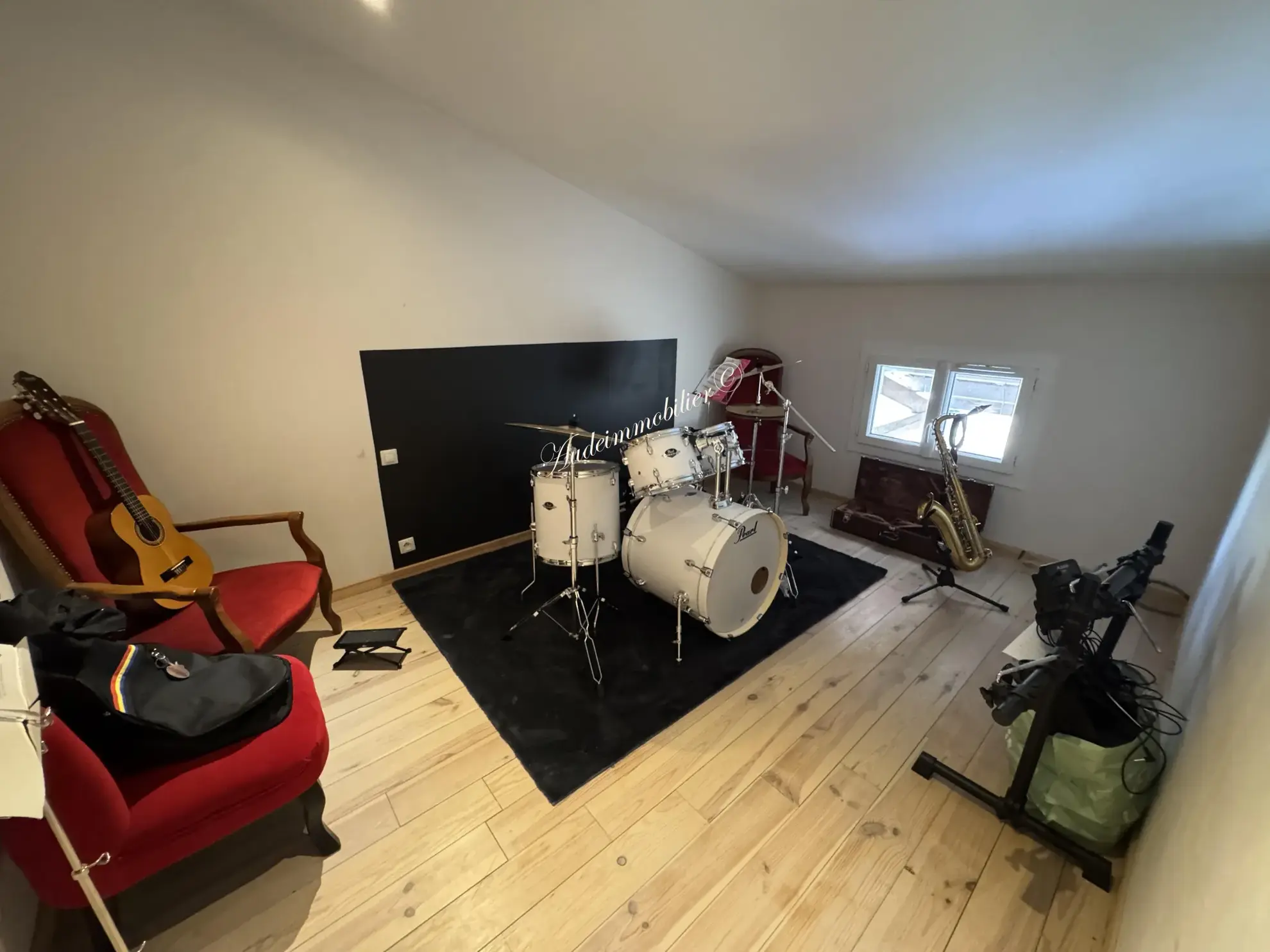 Villa de plain-pied avec jardin et garage à Limoux 