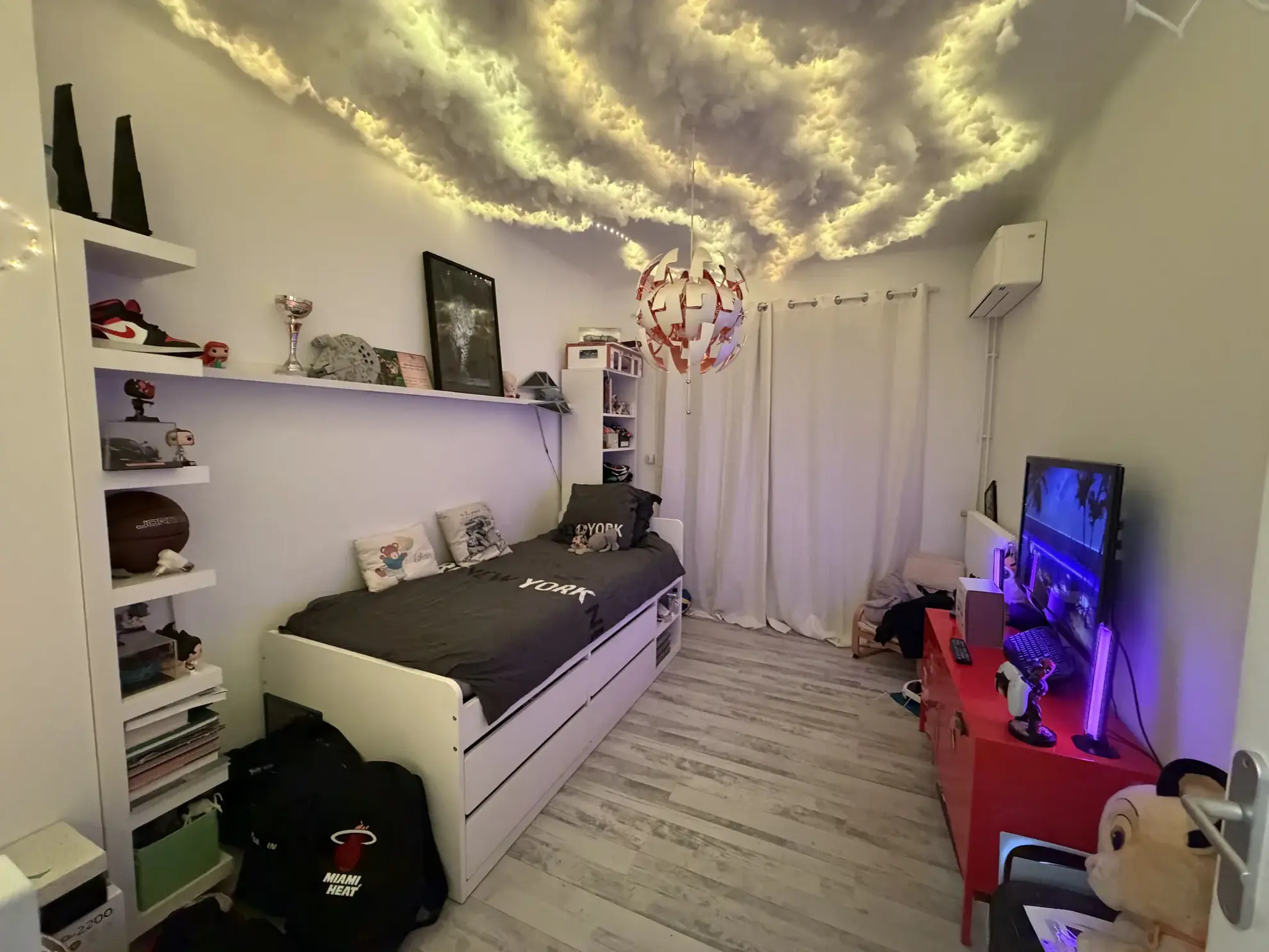 Appartement traversant 4 pièces à La Seyne-sur-Mer avec cave et parking 