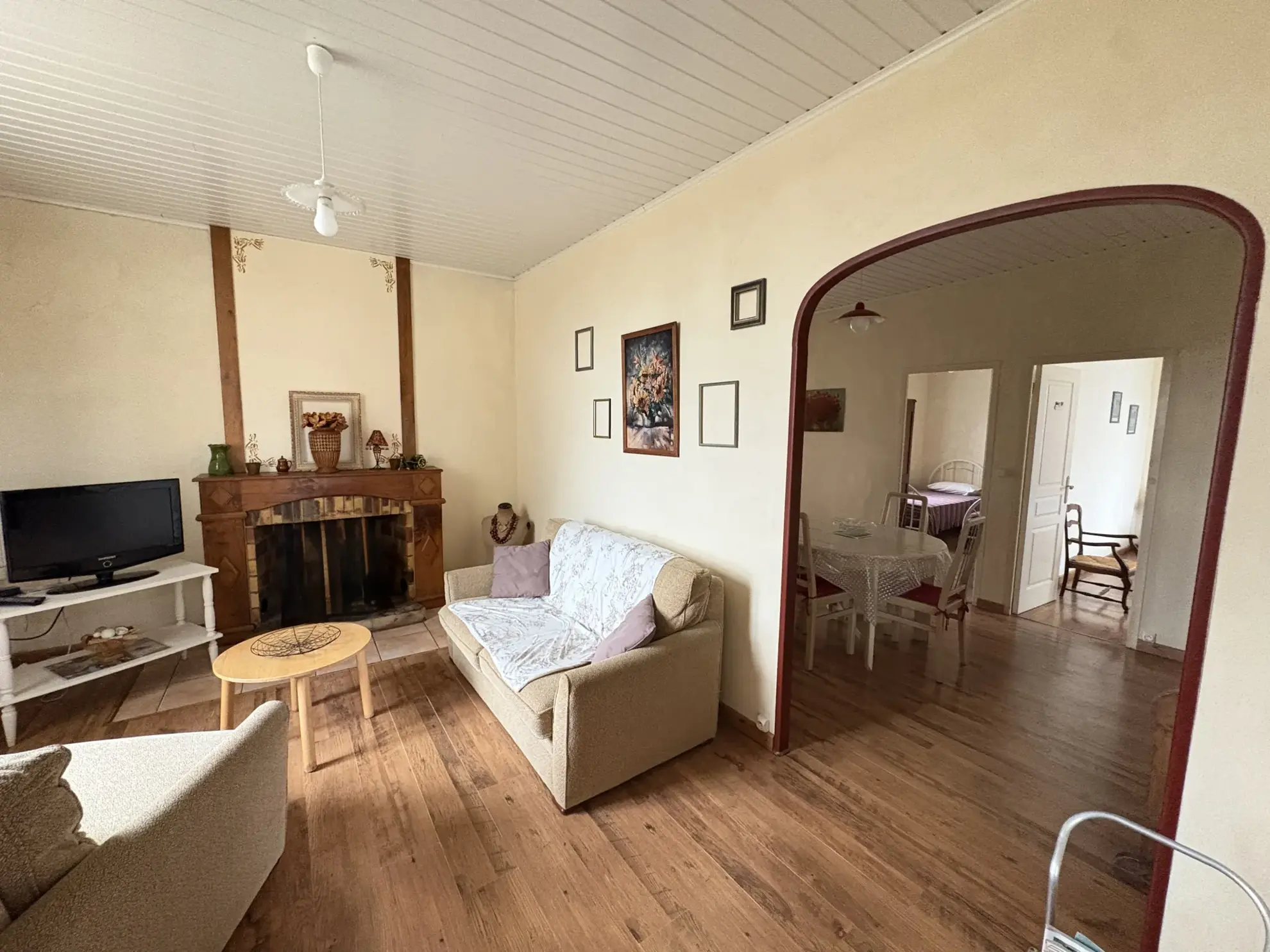 Maison à vendre avec annexe et terrain dans le Sud de l'Aveyron 