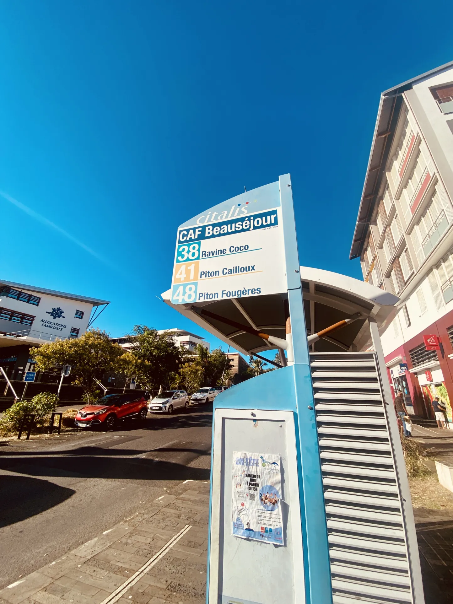 Terrain constructible de 394 m² à Beauséjour, proximité commerce et sport 