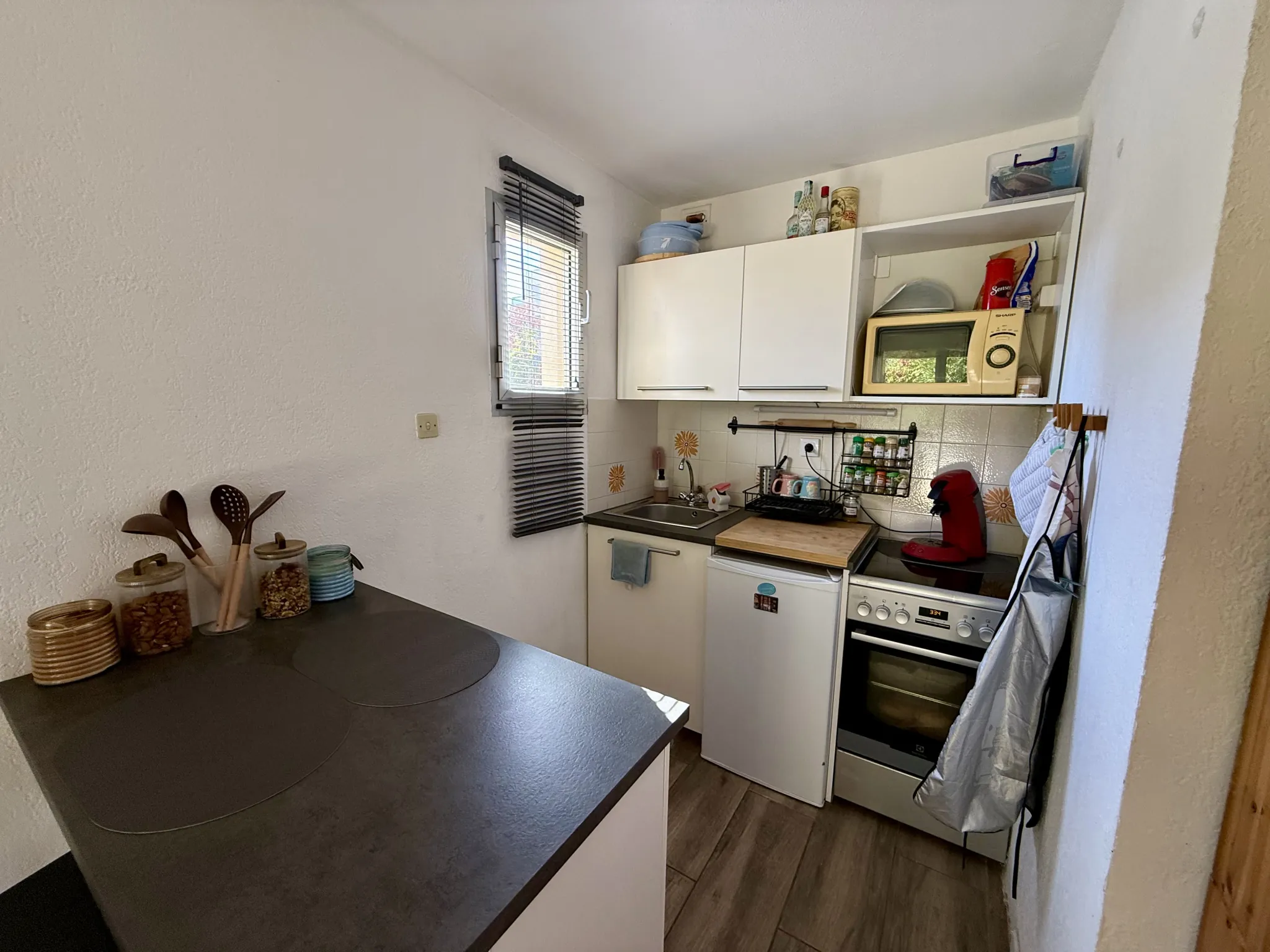 Studio de 26 m² avec balcon, cave et parking à Saint-Mandrier-sur-Mer 