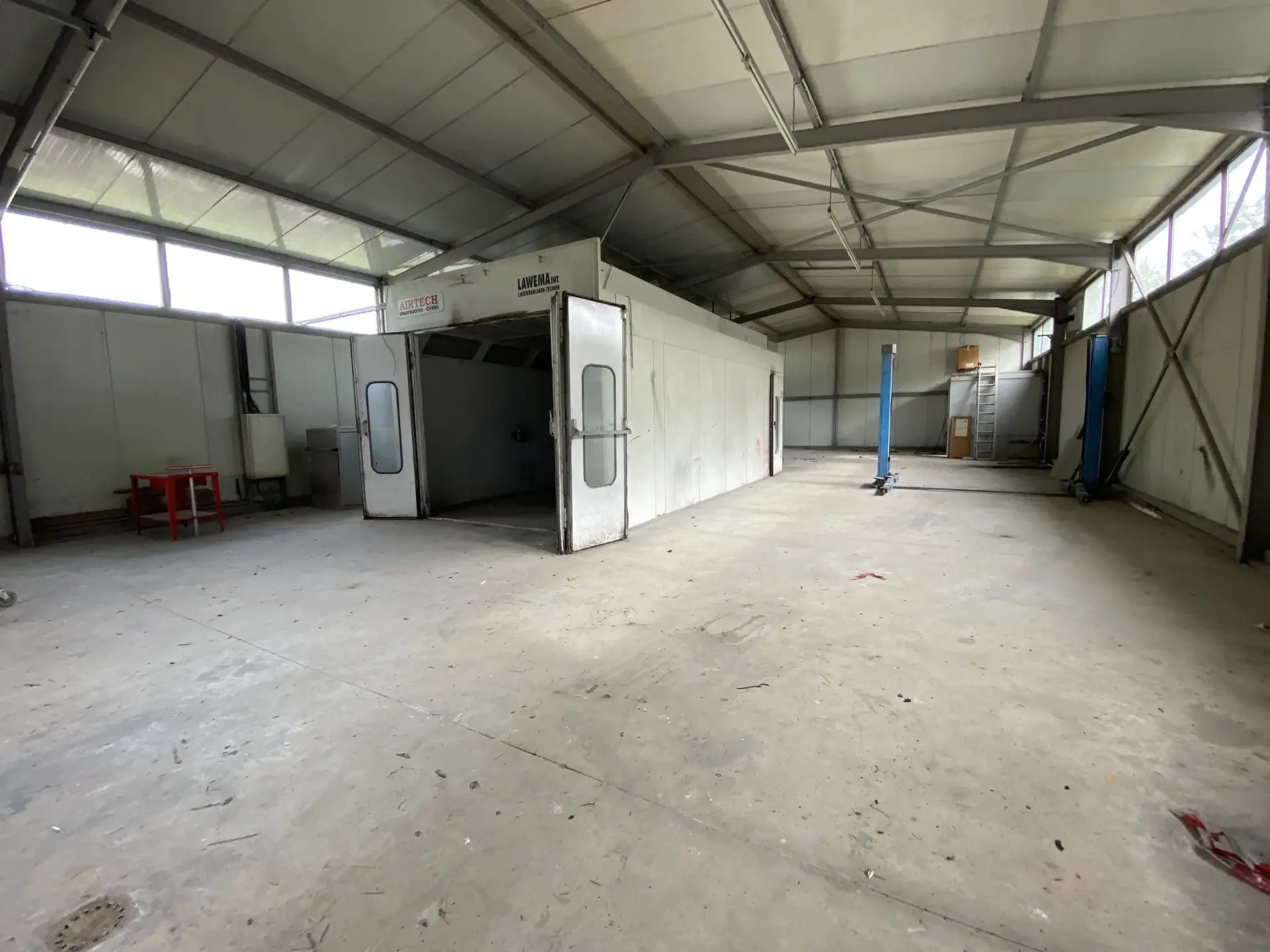 Achat d'un entrepôt de 295m² à Merten en Moselle, construction 1999