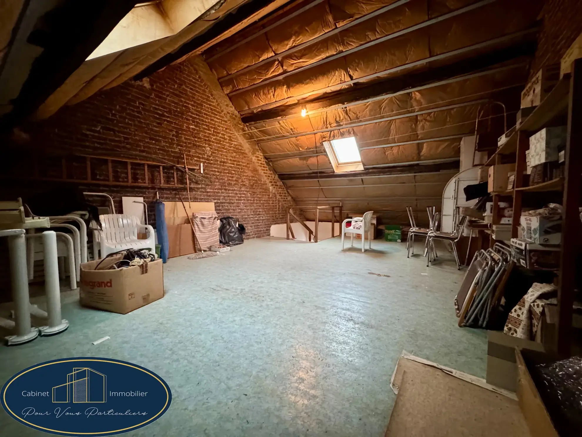 Maison mitoyenne avec jardin à Sin le Noble de 90m² 