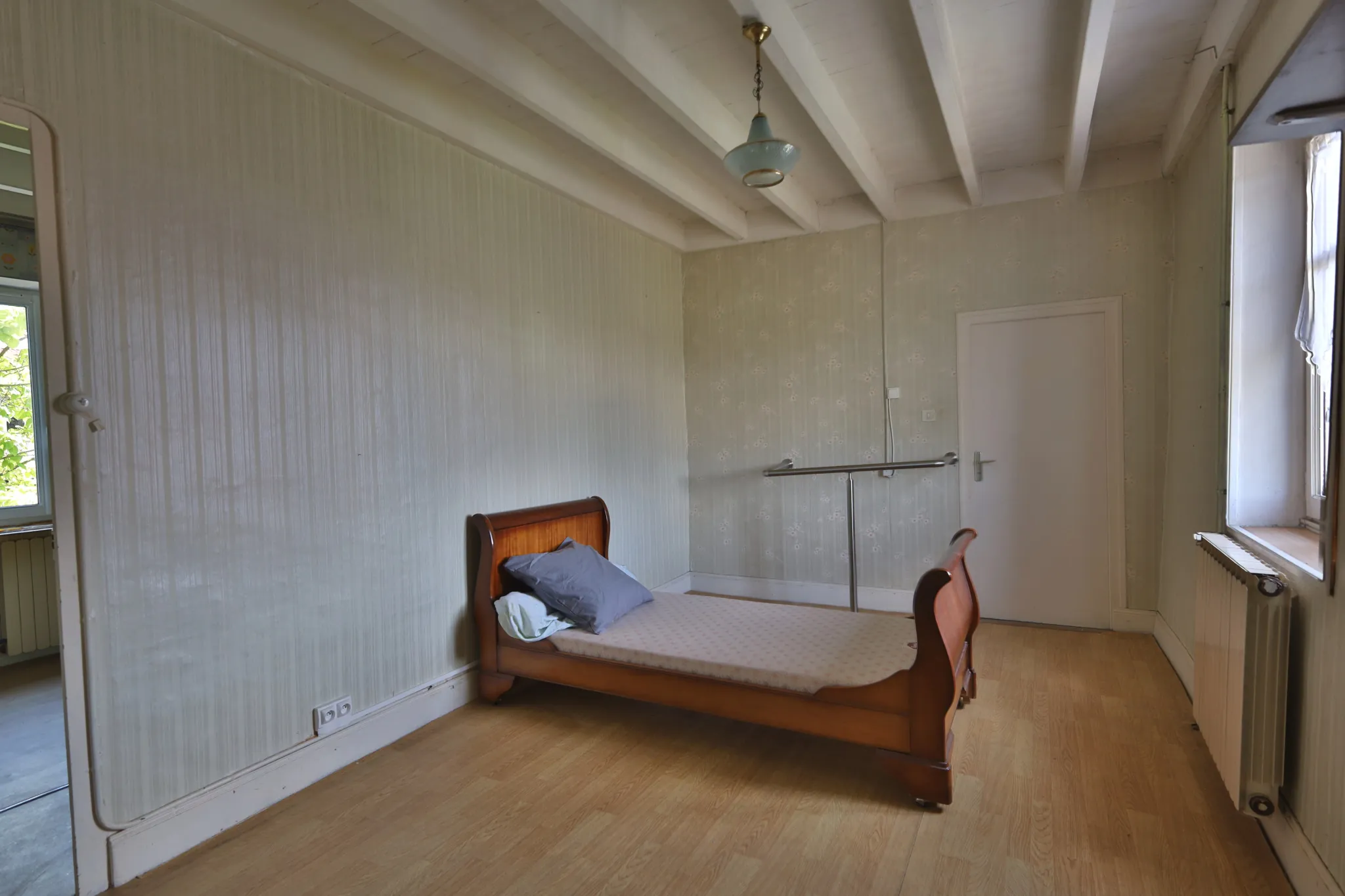 Maison individuelle à rénover de 133 m² avec jardin en vente à Beauvoir-de-Marc 