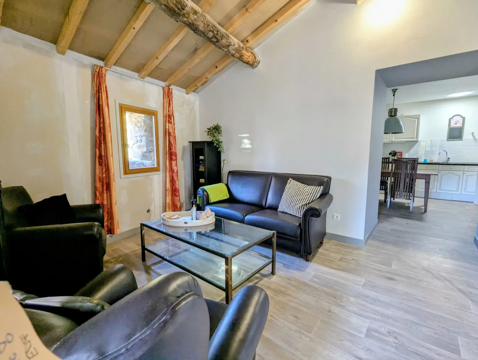Maison rénovée avec garage, grenier et fort potentiel à Beaufort 