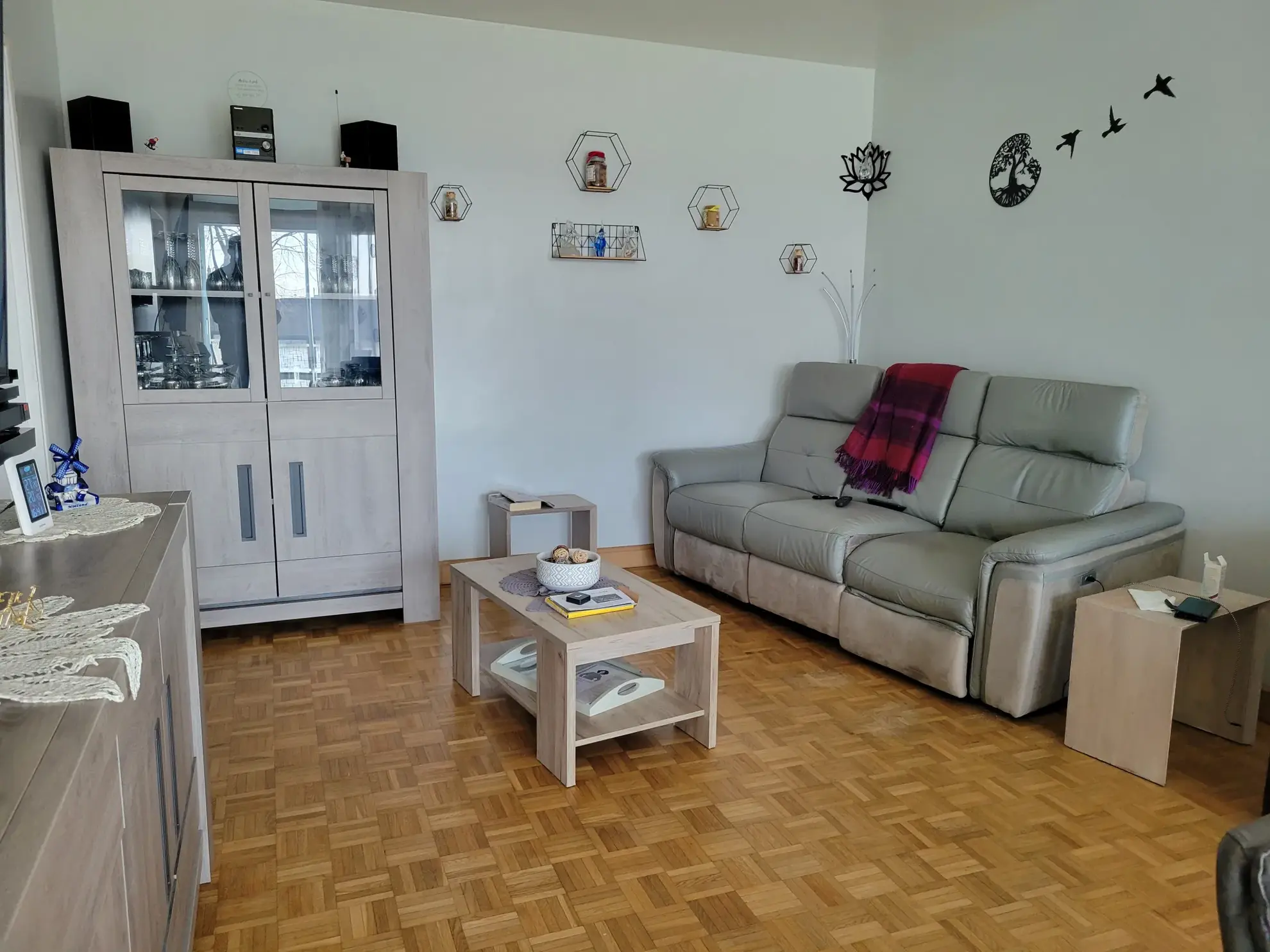 Appartement T4 lumineux avec loggia, parking sécurisé à Alençon 