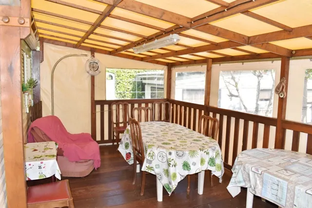 Terrain de loisirs à vendre à St Pierre d'Oleron avec mobil-home et aménagements 