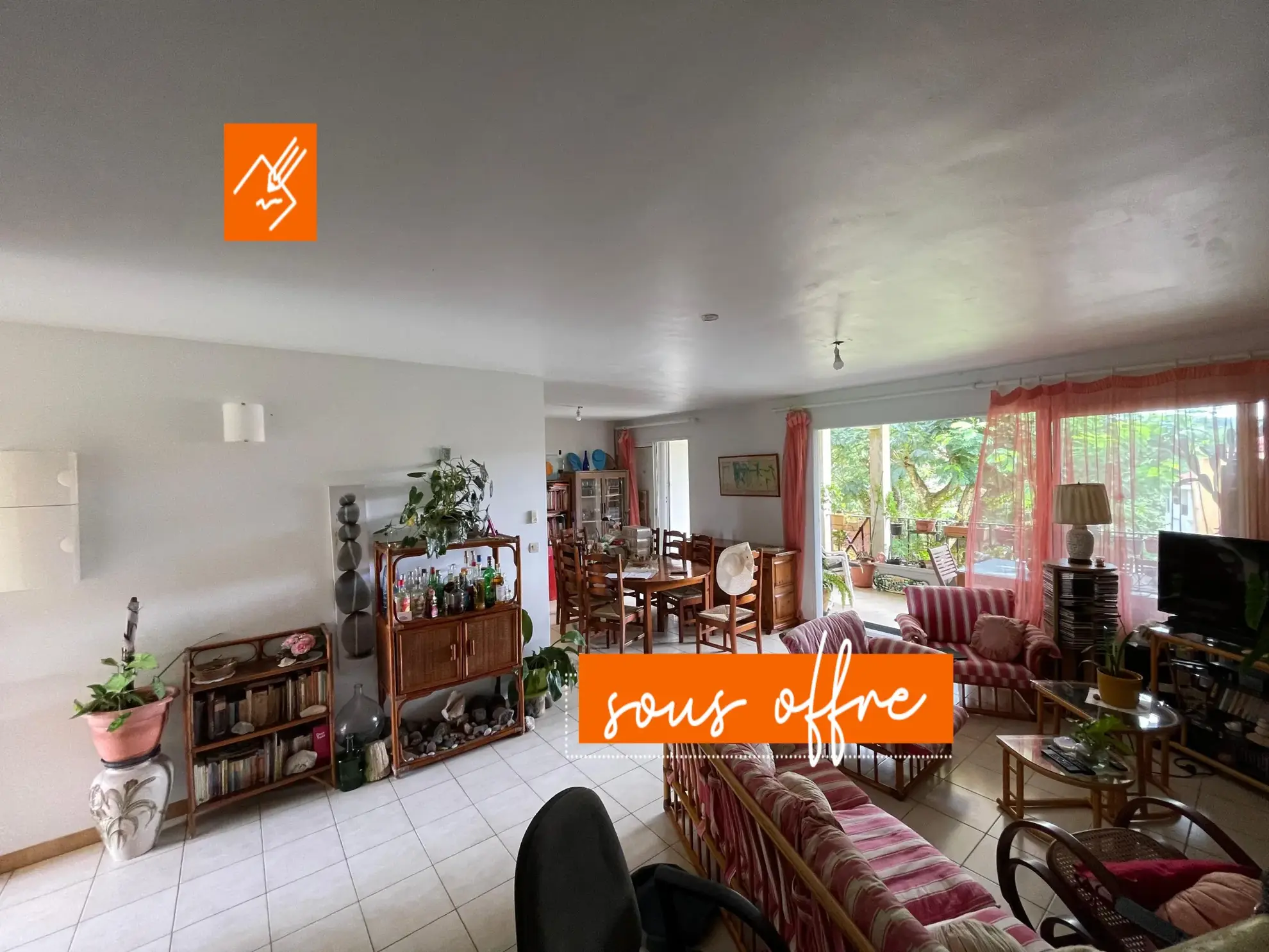 Appartement F4 à Fort-de-France avec terrasse et cave - Résidence des Îles