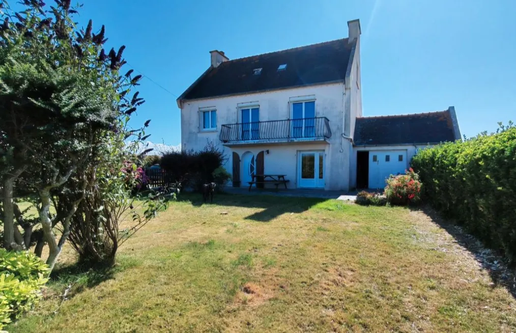 Maison familiale à Plouescat de 150 m² à 5 min de la plage avec vue mer