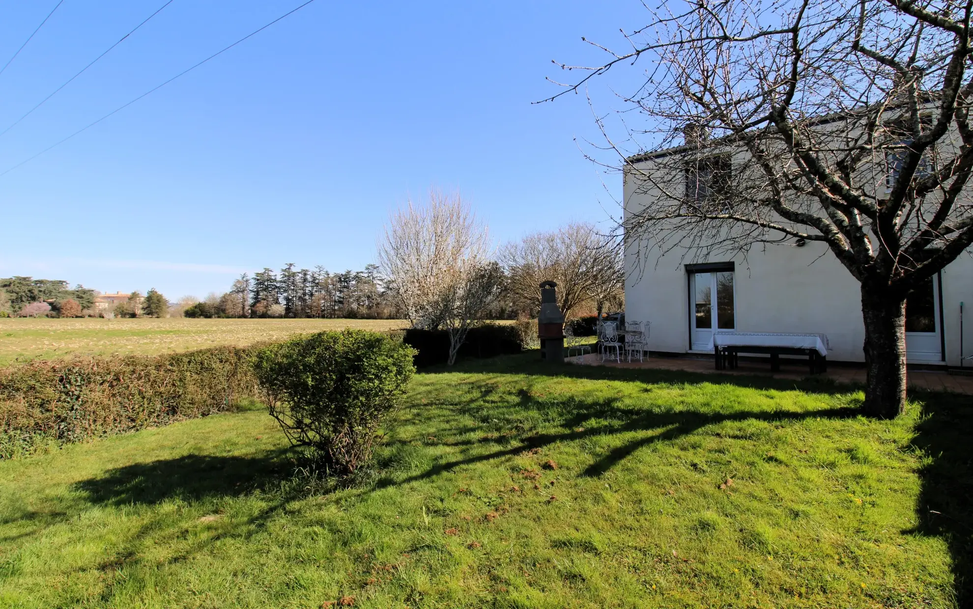 Maison de 105 m² avec jardin, 3 chambres, calme et sans travaux au Passage d'Agen 