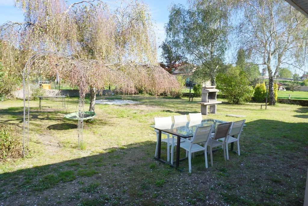 Maison de plain-pied à vendre à Paray-le-Monial - 3 chambres, jardin clos 