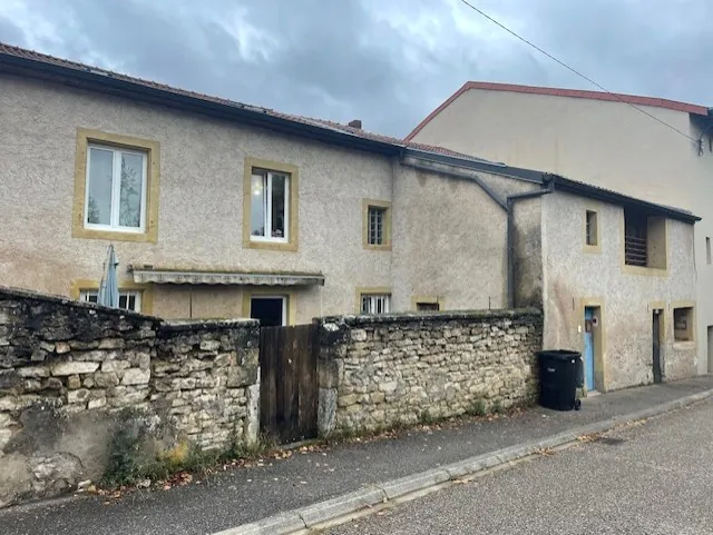 Immeuble à vendre à Courcelles-Chaussy - Opportunité d'investissement